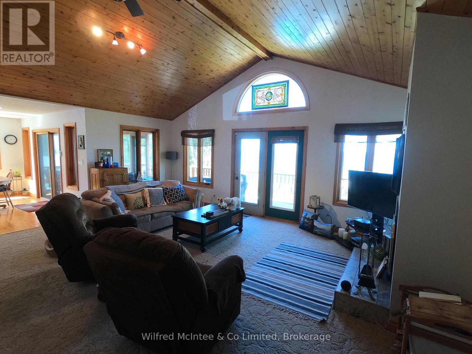 126 Buckingham Lane, Meaford, Ontario  N0H 1V0 - Photo 12 - X12134441