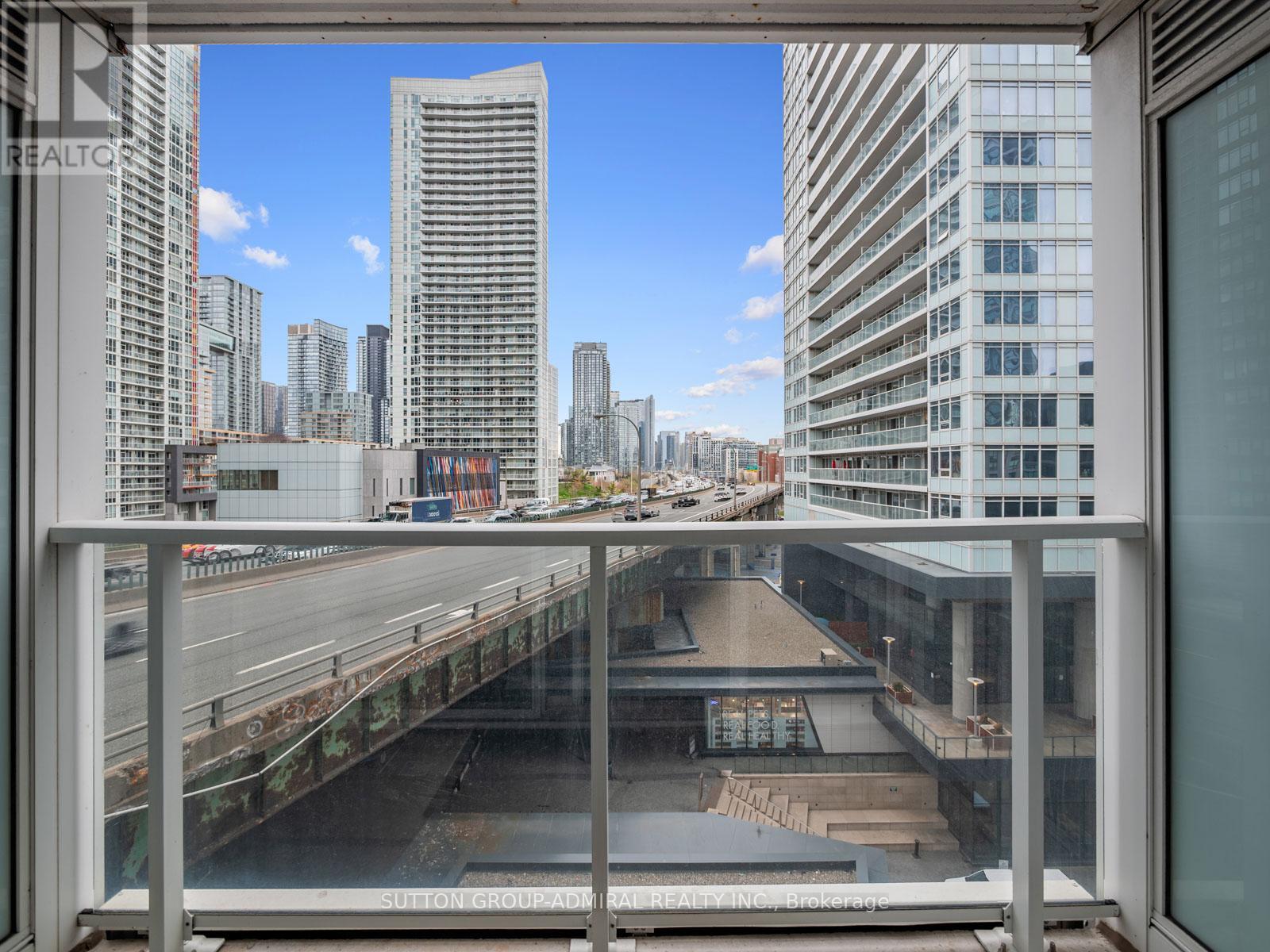 706 - 19 Bathurst Street, Toronto, Ontario  M5V 0N2 - Photo 21 - C12150152
