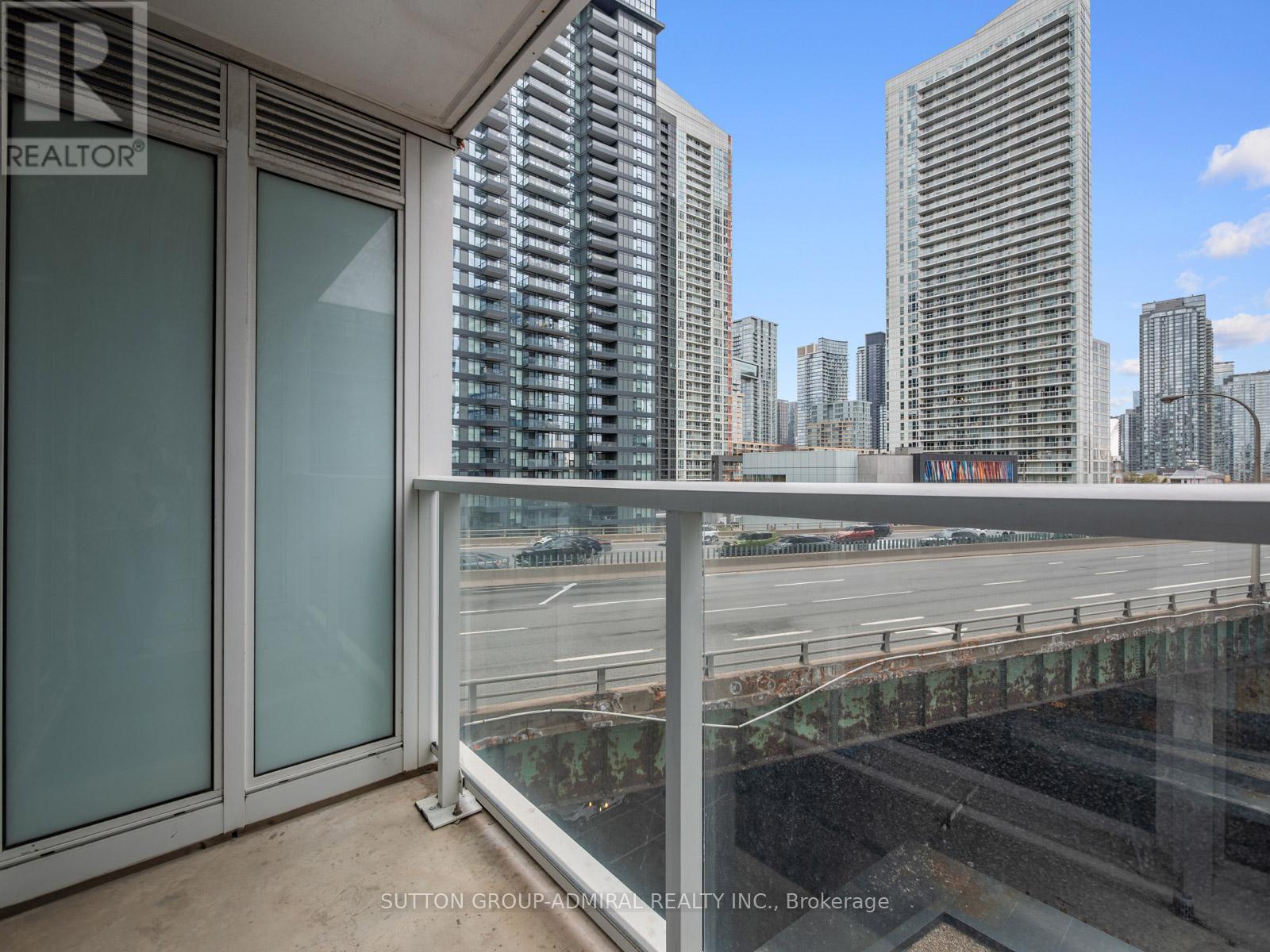706 - 19 Bathurst Street, Toronto, Ontario  M5V 0N2 - Photo 23 - C12150152