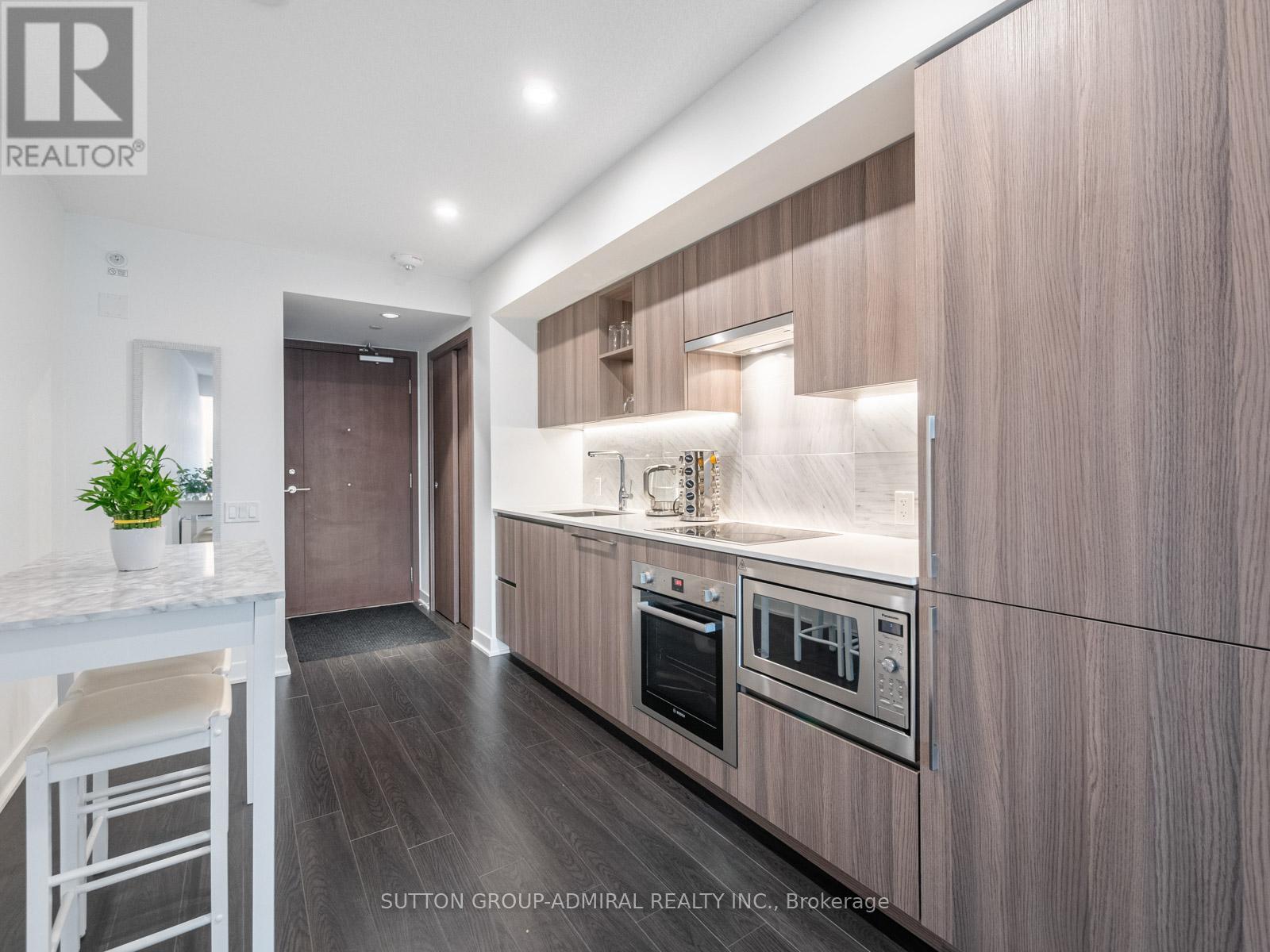 706 - 19 Bathurst Street, Toronto, Ontario  M5V 0N2 - Photo 5 - C12150152