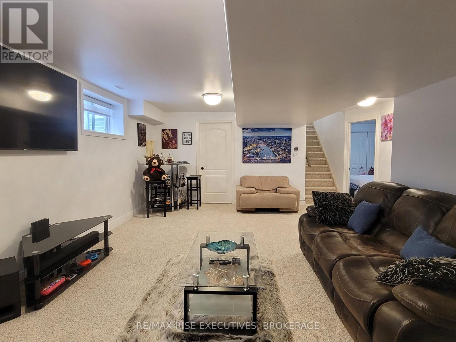 75 Farmington Crescent, Belleville, Ontario  K8N 0J9 - Photo 24 - X12120583