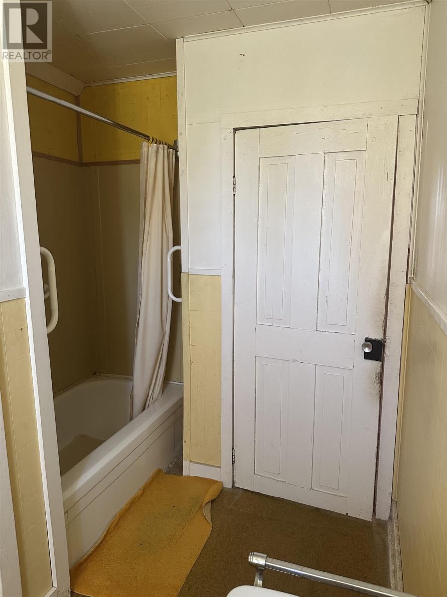 62 Queen St, Thessalon, Ontario  P0R 1L0 - Photo 23 - SM251159