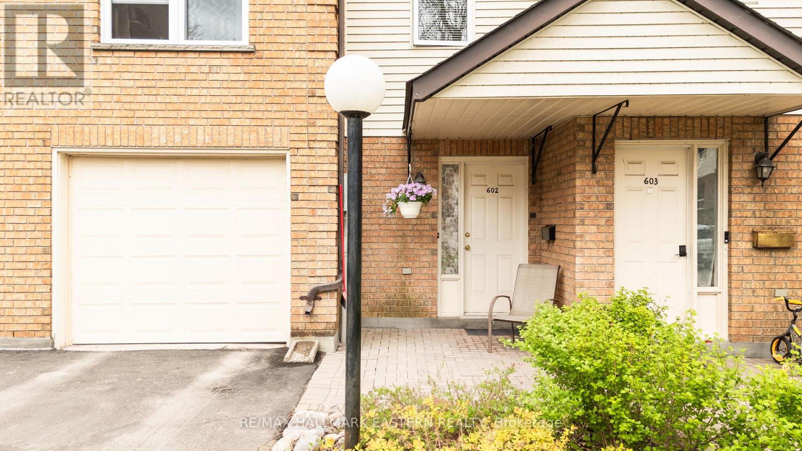 602 - 2650 Marsdale Drive, Peterborough East, Ontario  K9L 1Y2 - Photo 3 - X12154139