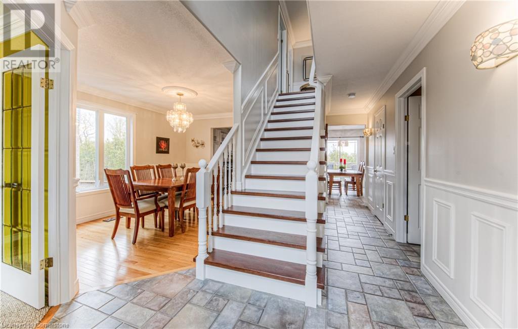 Property at 16 STIEFELMEYER Crescent image 4