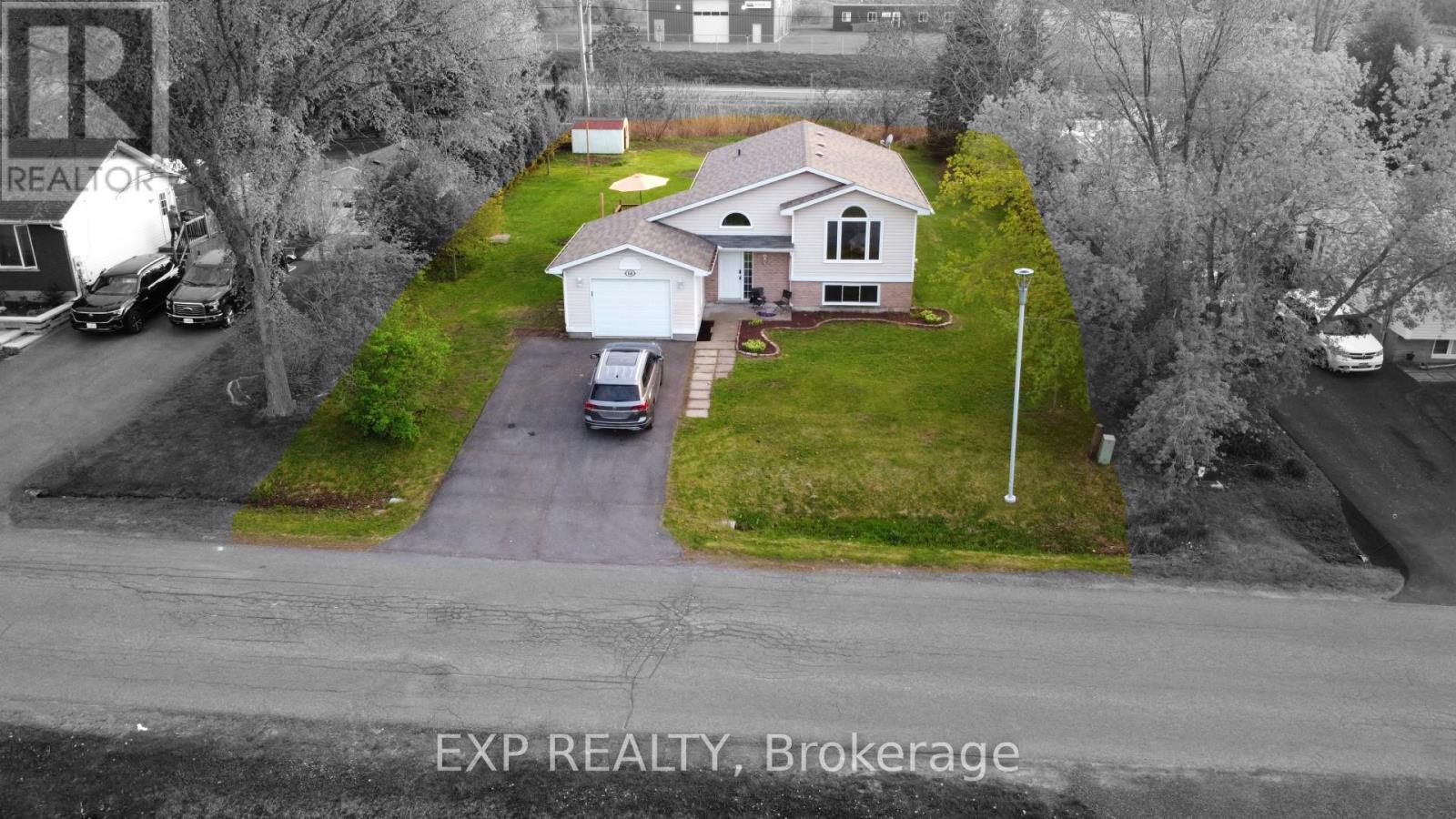 68 Columbia Avenue, South Stormont, Ontario  K0C 1P0 - Photo 29 - X12154140