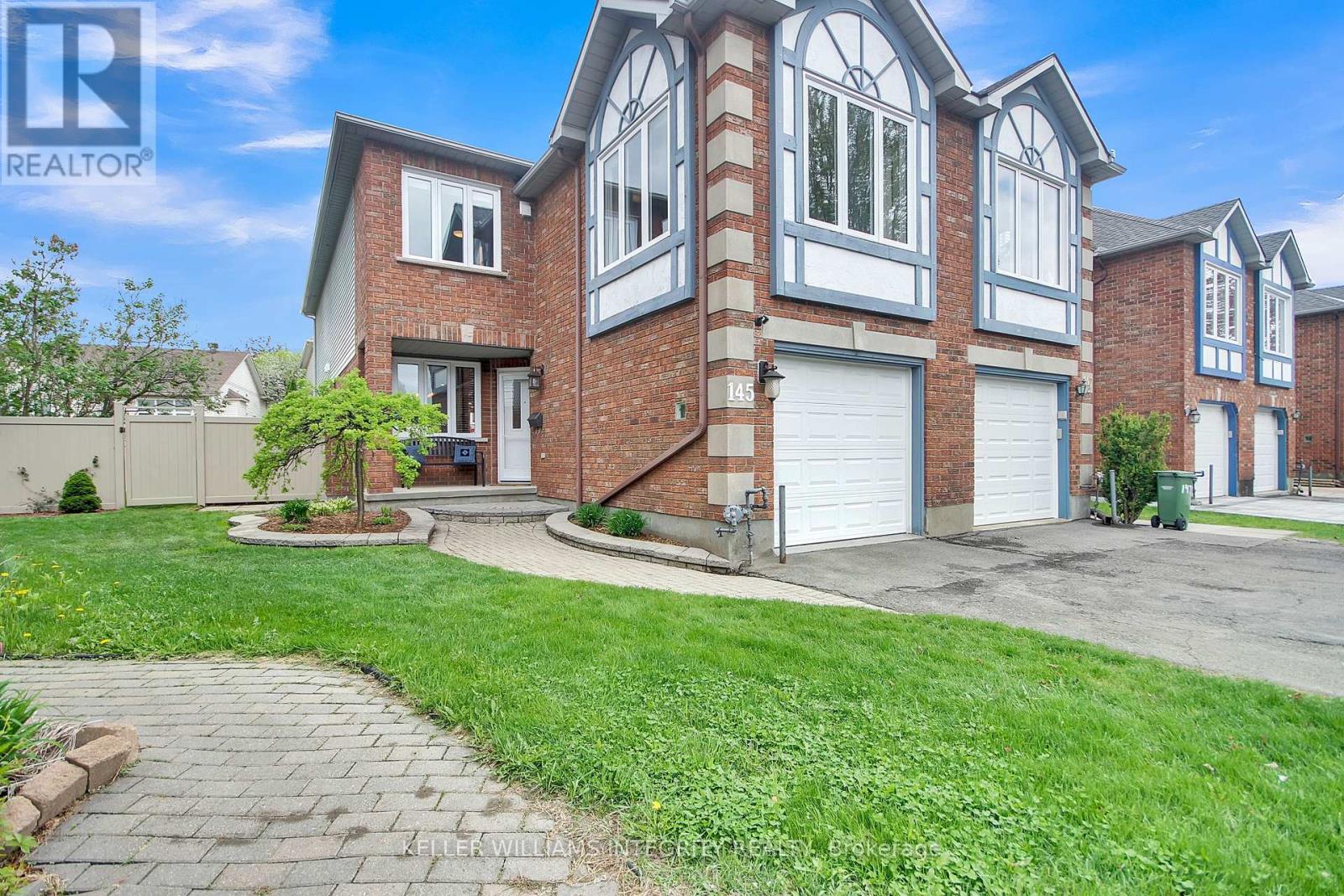 Property at 145 HUNTERSWOOD CRESCENT image 2