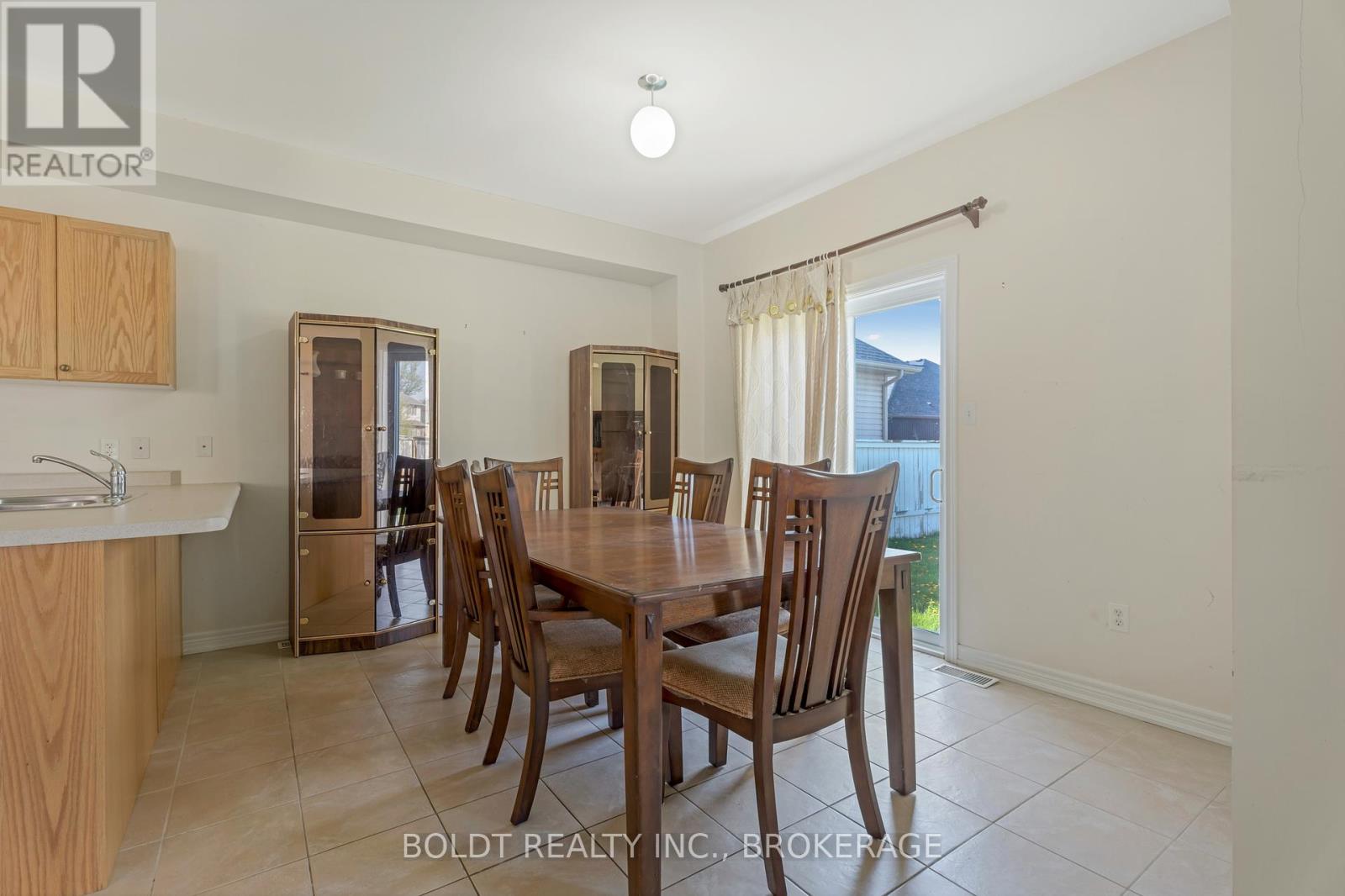 4 Henley Court, Welland, Ontario  L3B 6E8 - Photo 14 - X12154150