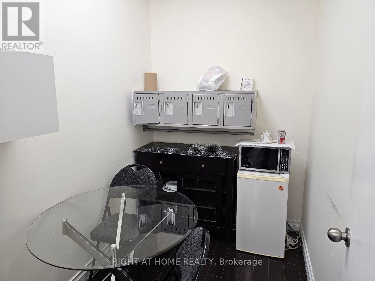 201 - 10670 Yonge Street, Richmond Hill, Ontario  L4C 3C9 - Photo 11 - N11946486