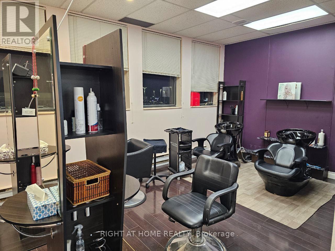 201 - 10670 Yonge Street, Richmond Hill, Ontario  L4C 3C9 - Photo 5 - N11946486
