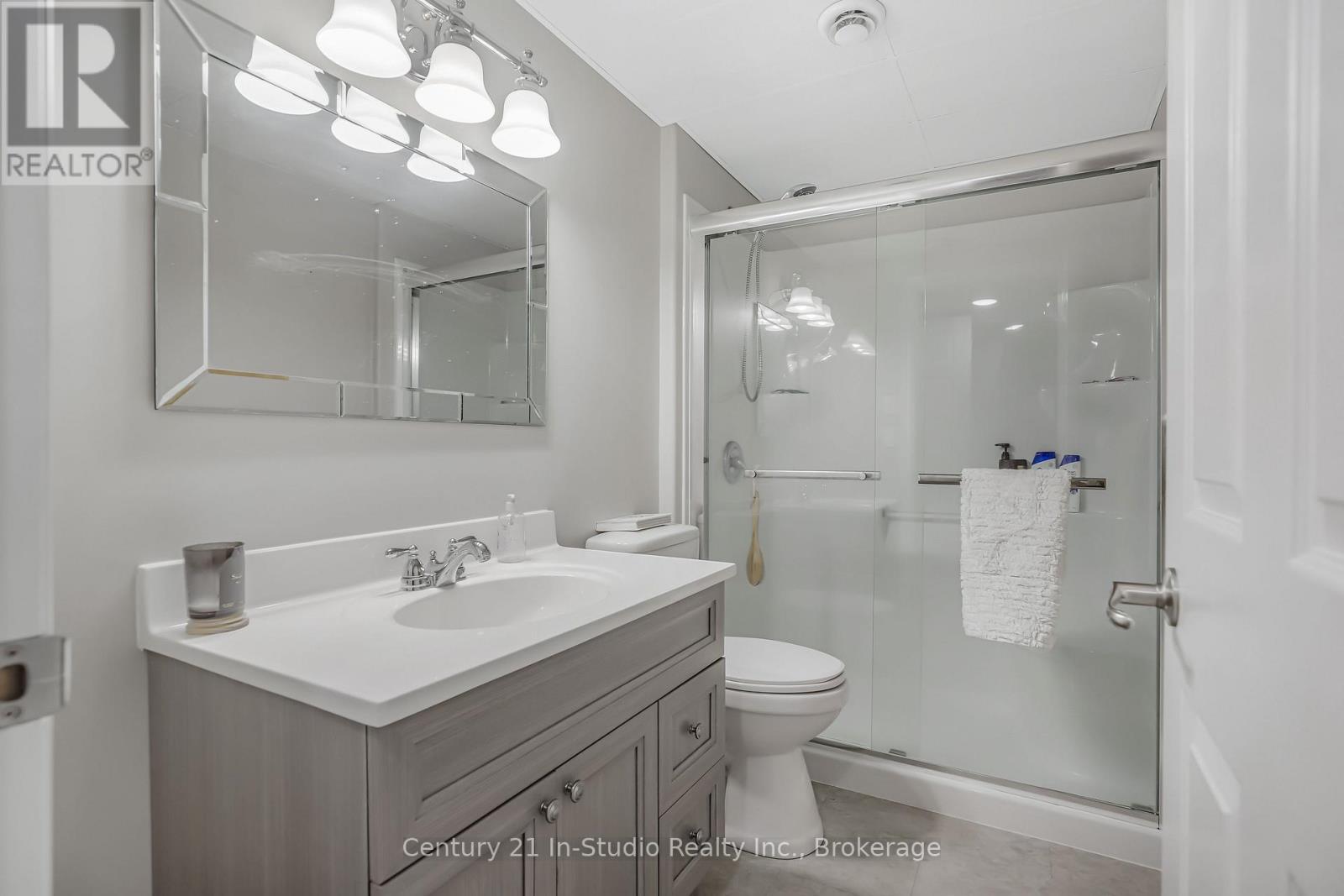 406 Alice Street, Saugeen Shores, Ontario  N0H 2L0 - Photo 28 - X12154113