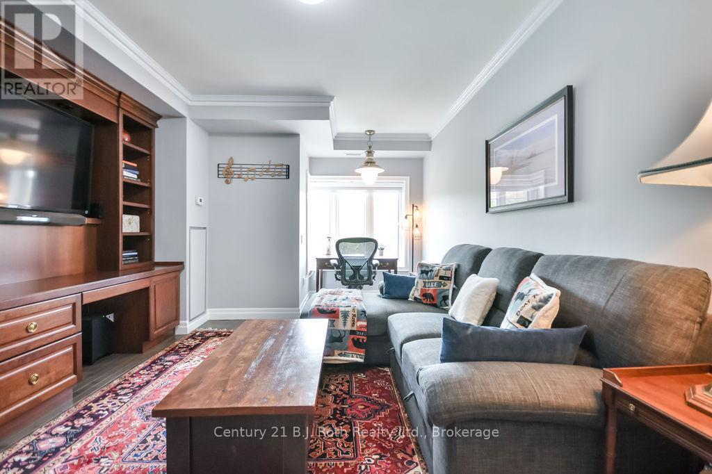 507 - 110 Steamship Bay Road, Gravenhurst, Ontario  P1P 1Z9 - Photo 33 - X12154166
