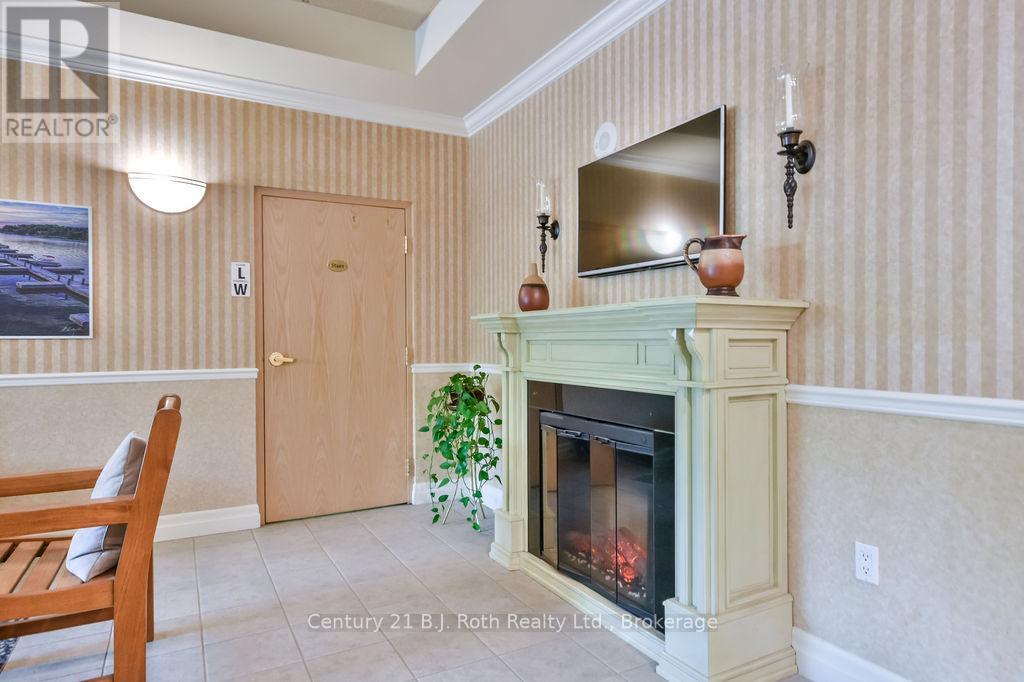 507 - 110 Steamship Bay Road, Gravenhurst, Ontario  P1P 1Z9 - Photo 7 - X12154166