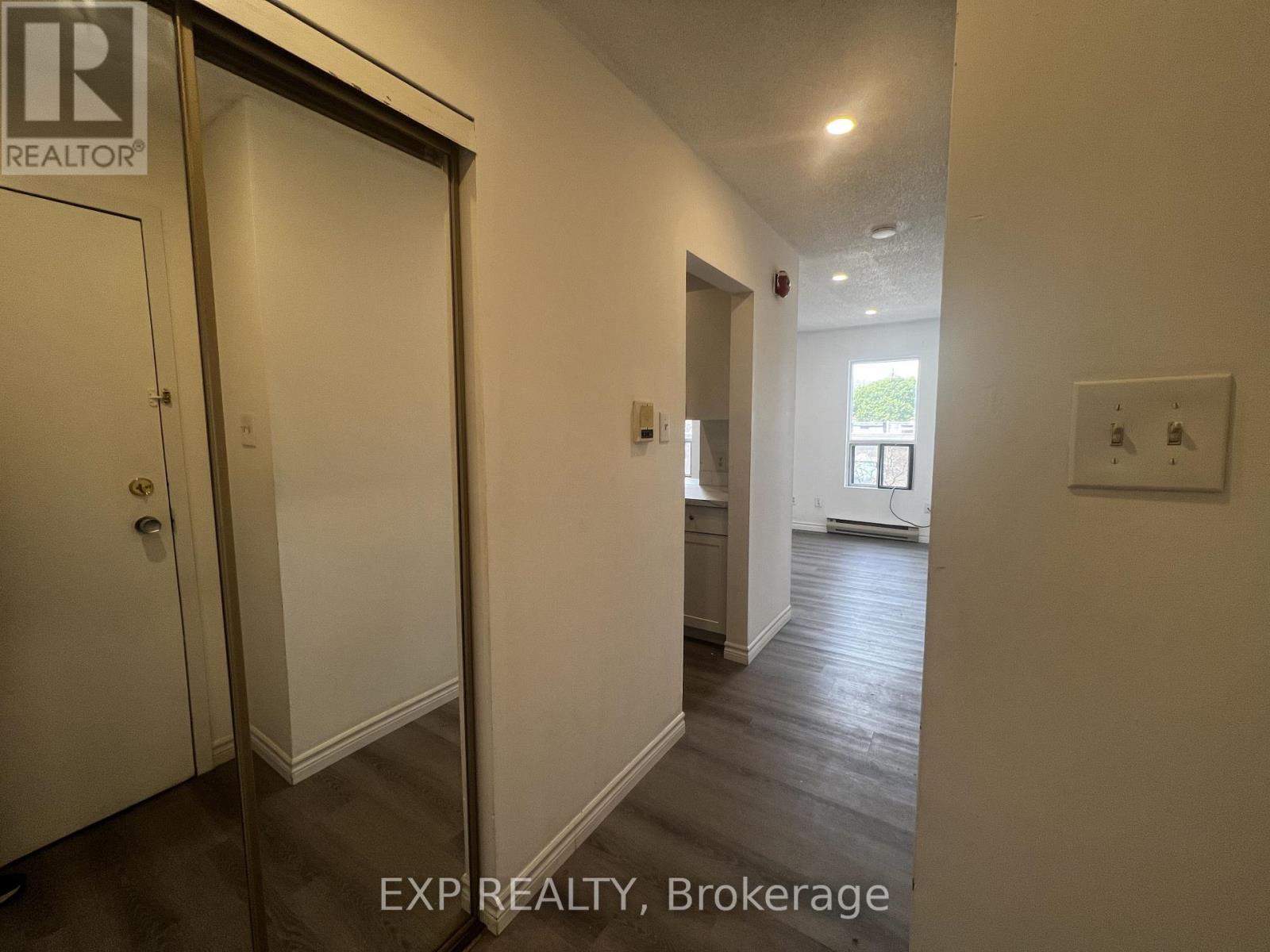 11 - 102 Greensides Avenue, Toronto, Ontario  M6C 1B9 - Photo 2 - C12153936