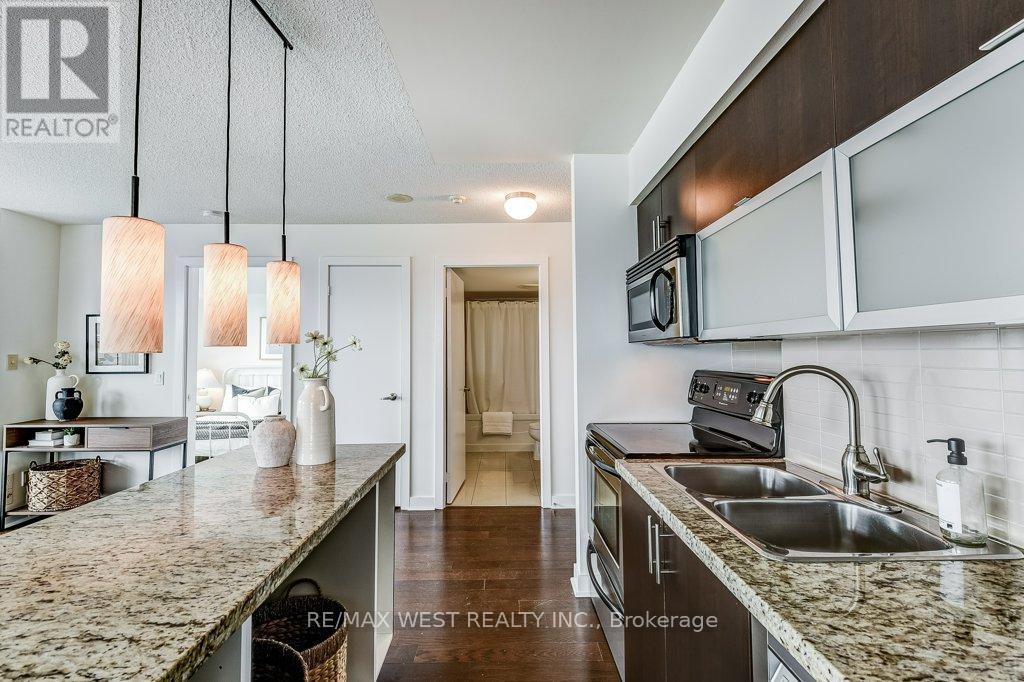 2206 - 80 Western Battery Road, Toronto, Ontario  M6K 3S1 - Photo 6 - C12153940