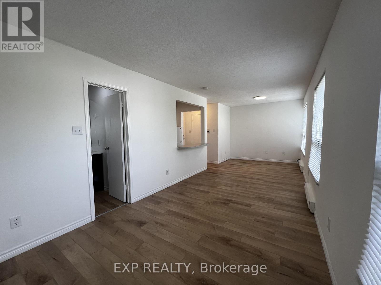 16 - 102 Greensides Avenue, Toronto, Ontario  M6C 1B9 - Photo 6 - C12153942
