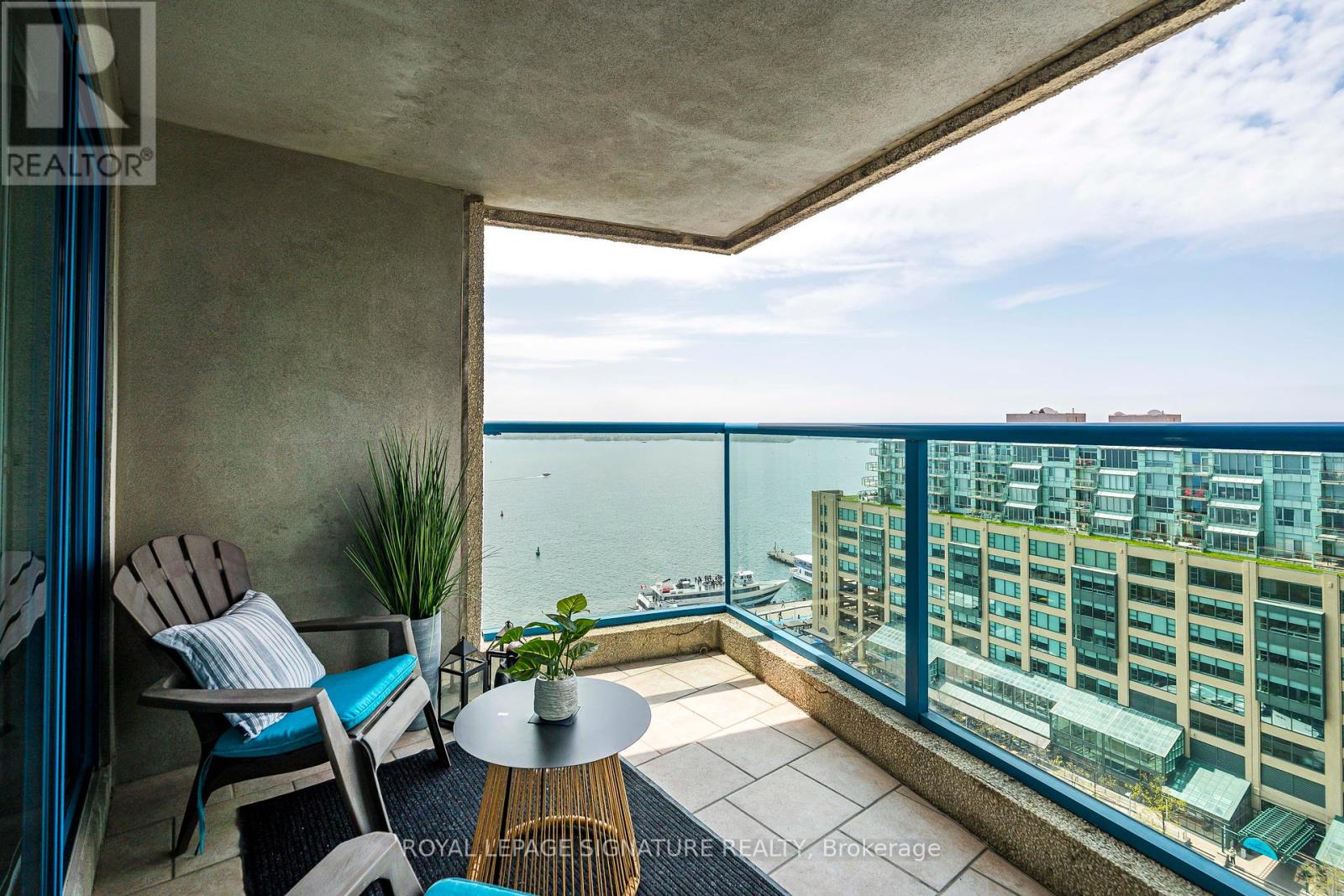 1812 - 99 Harbour Square, Toronto, Ontario  M5J 2H2 - Photo 24 - C12153991