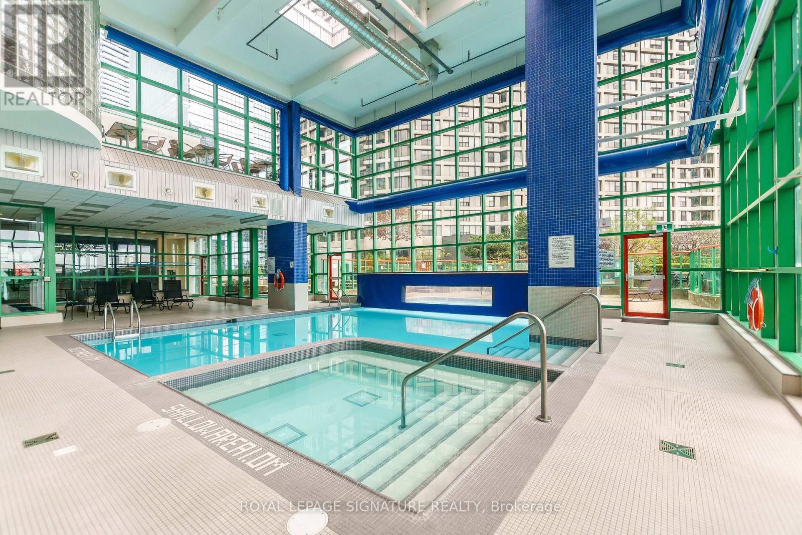 1812 - 99 Harbour Square, Toronto, Ontario  M5J 2H2 - Photo 29 - C12153991