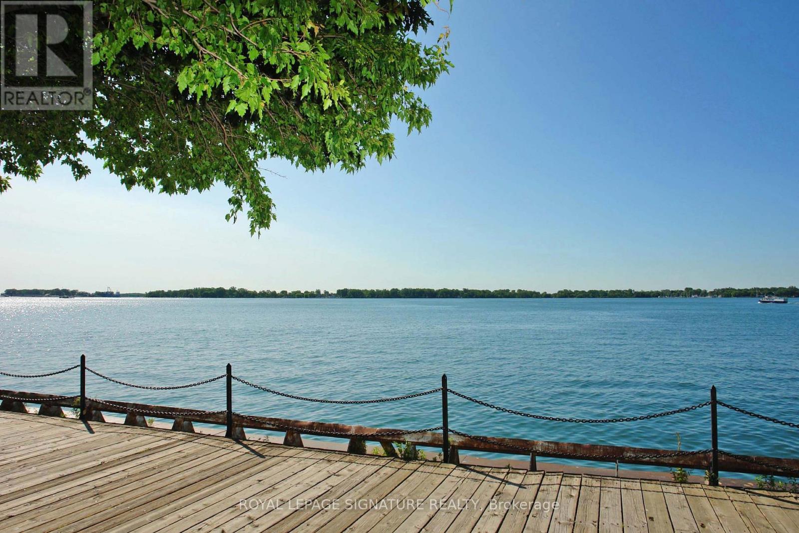 1812 - 99 Harbour Square, Toronto, Ontario  M5J 2H2 - Photo 31 - C12153991