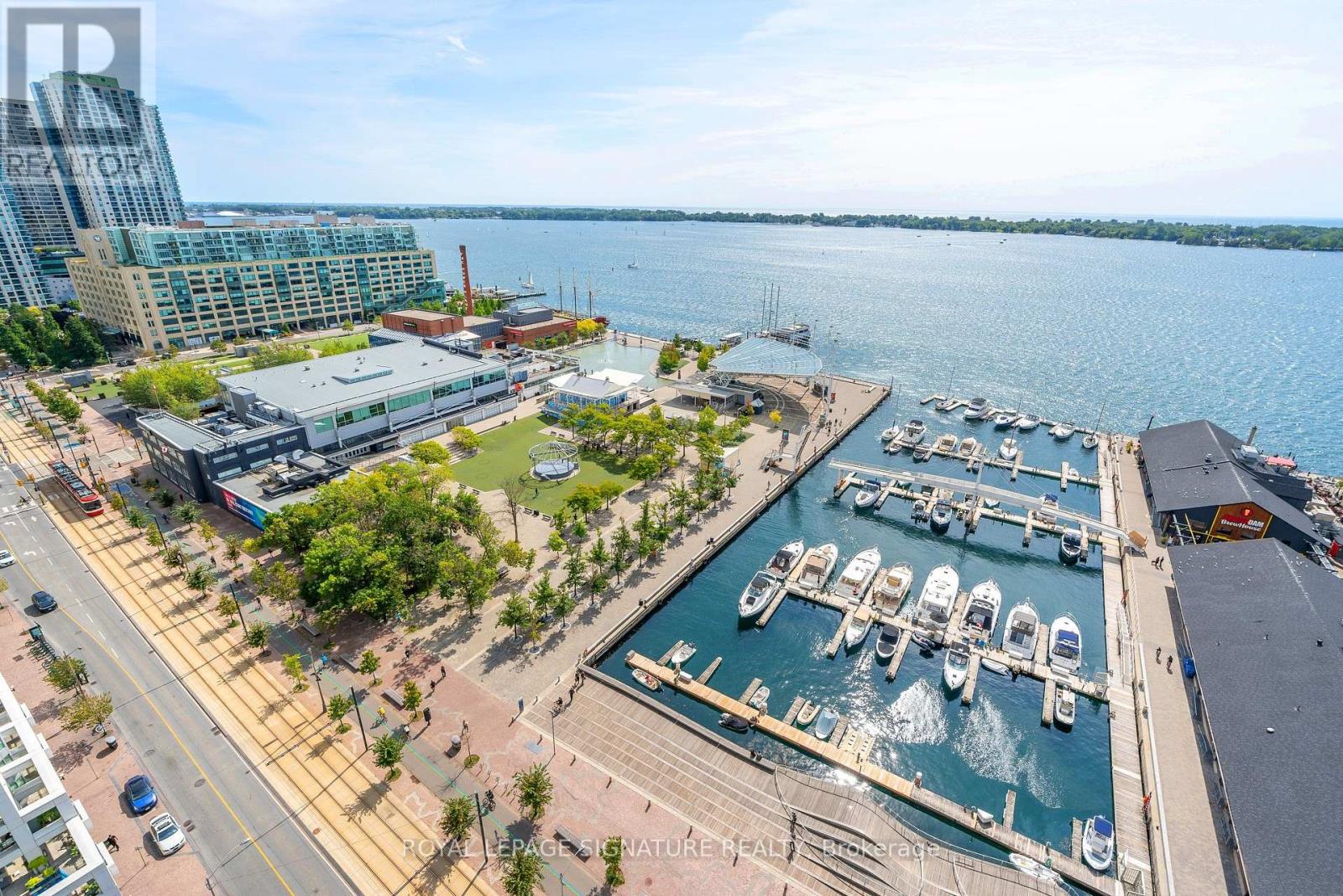 1812 - 99 Harbour Square, Toronto, Ontario  M5J 2H2 - Photo 33 - C12153991