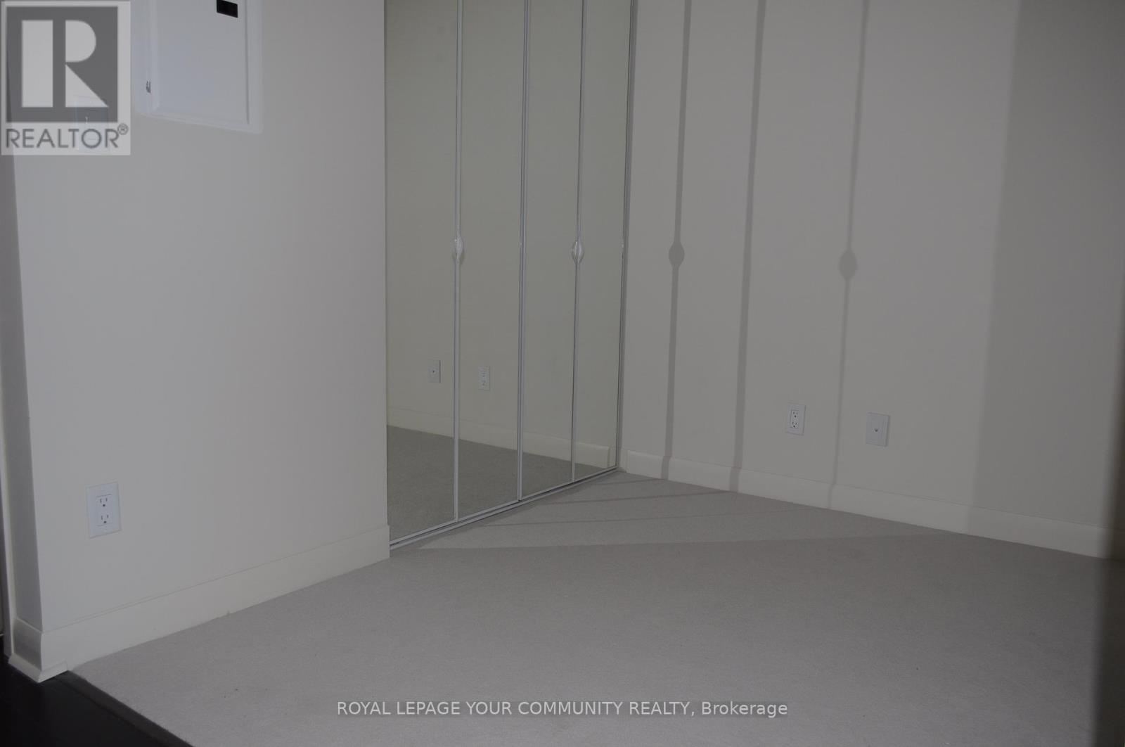 1002 - 15 Bruyeres Mews, Toronto, Ontario  M5V 0A7 - Photo 11 - C12154026