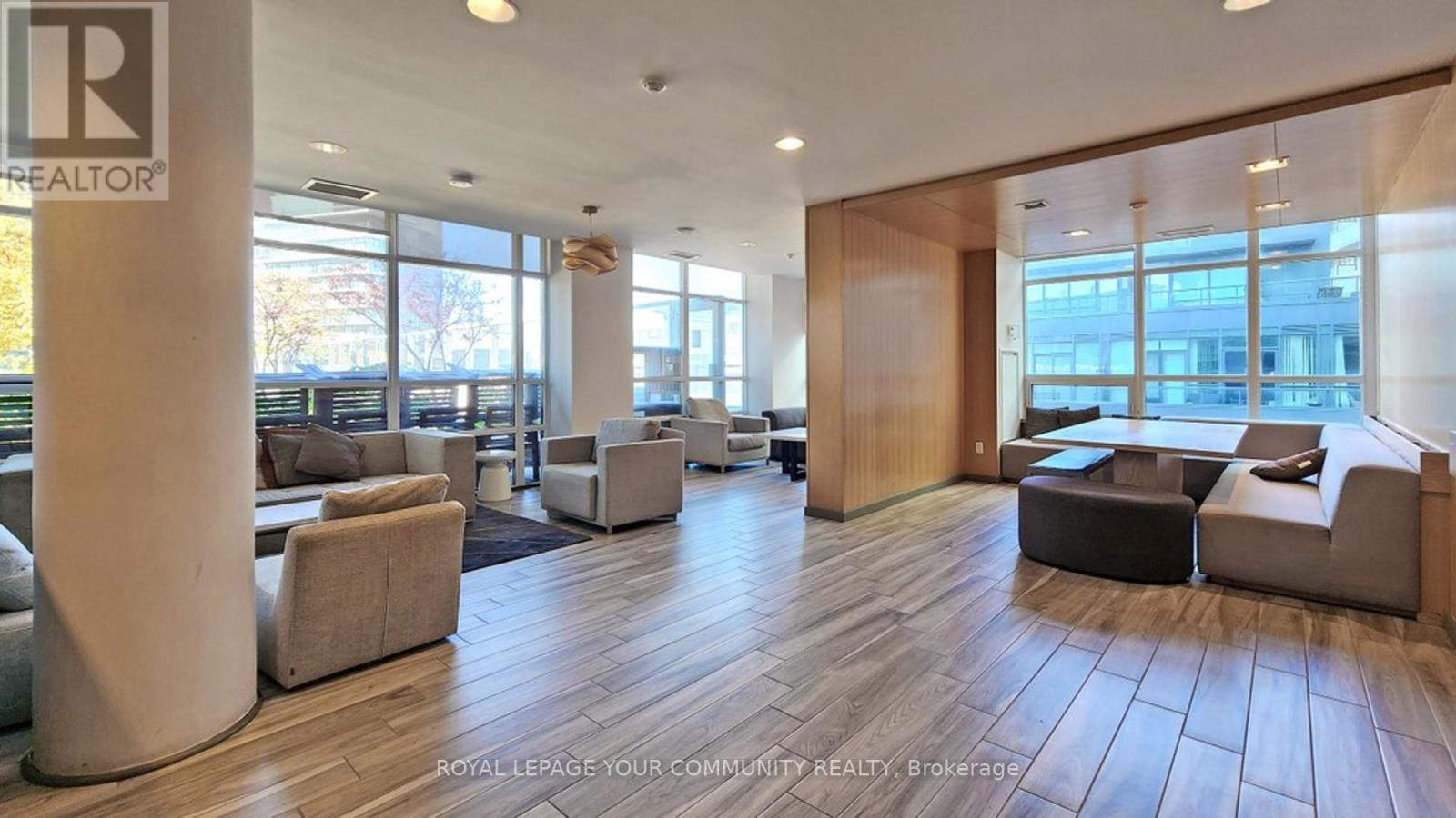 1002 - 15 Bruyeres Mews, Toronto, Ontario  M5V 0A7 - Photo 14 - C12154026