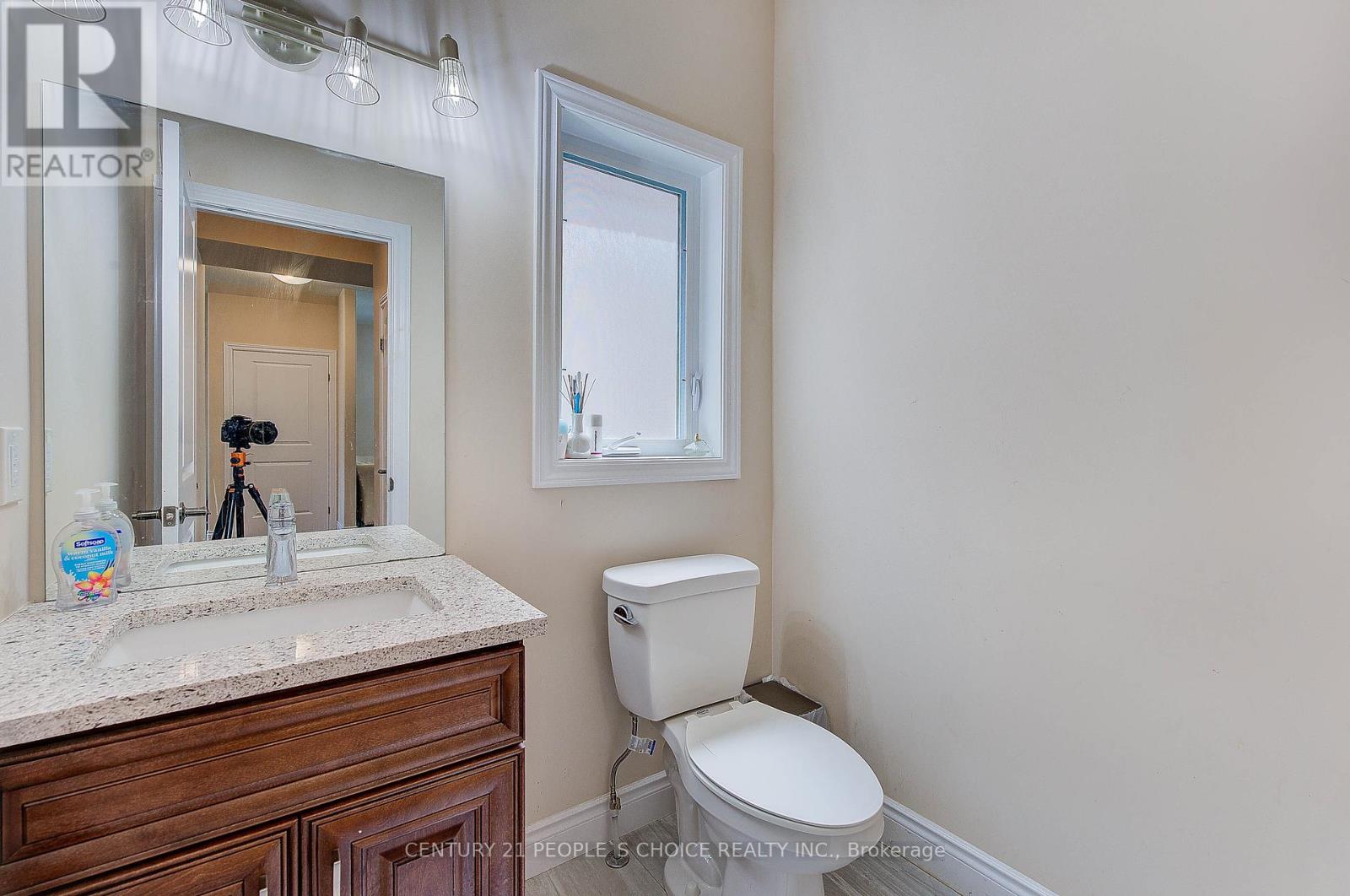 3048 Doyle Drive, London South, Ontario  N6M 0G9 - Photo 19 - X12146538