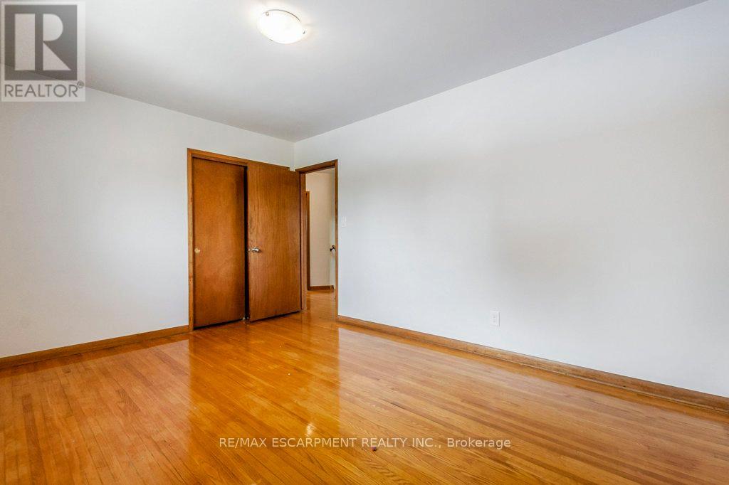 30 Terrace Avenue, Welland, Ontario  L3C 2C4 - Photo 29 - X12147650