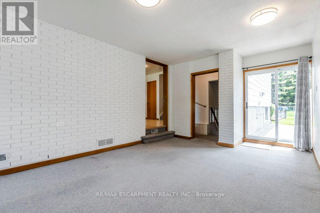 30 Terrace Avenue, Welland, Ontario  L3C 2C4 - Photo 19 - X12147650