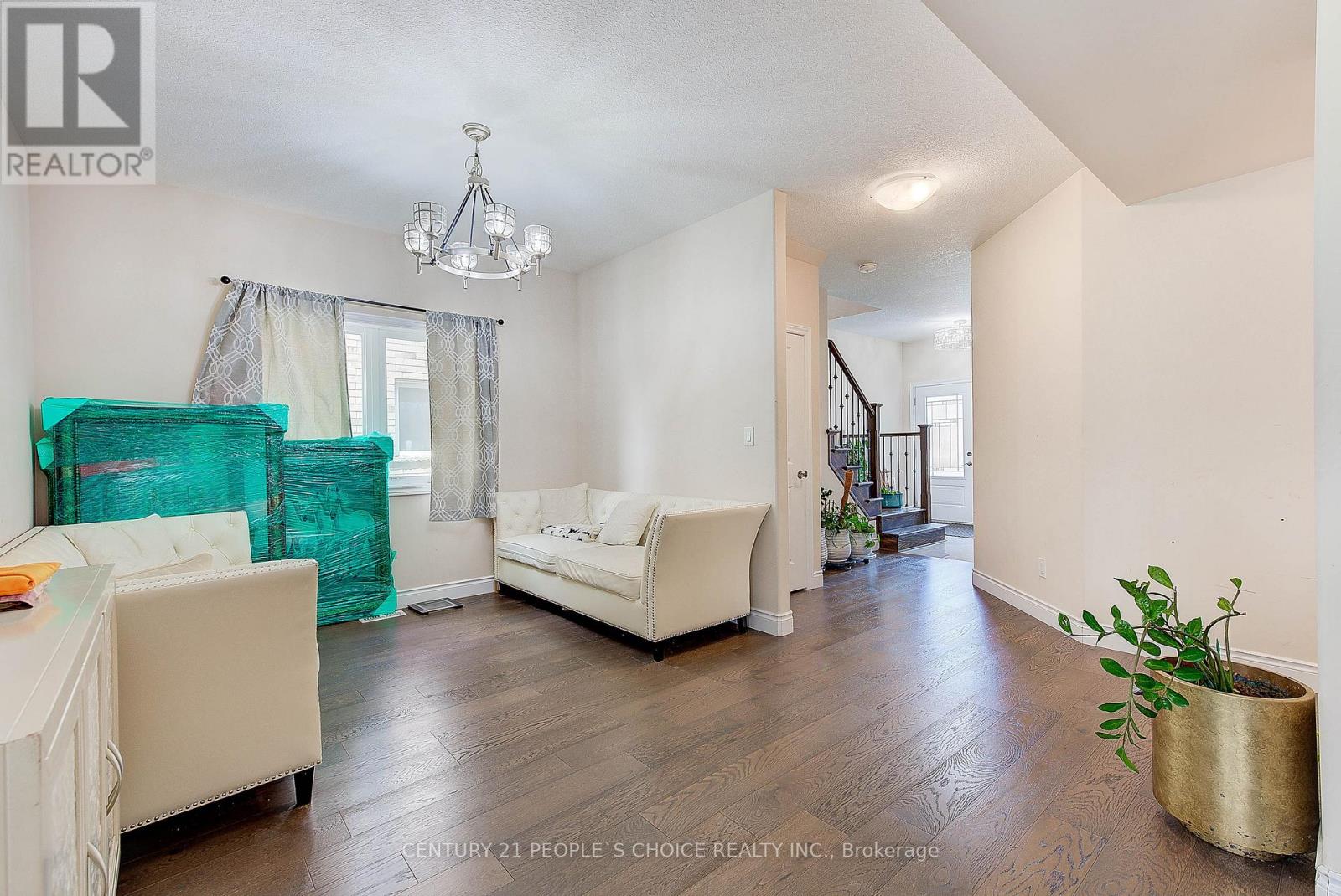 3048 Doyle Drive, London South, Ontario  N6M 0G9 - Photo 7 - X12146538