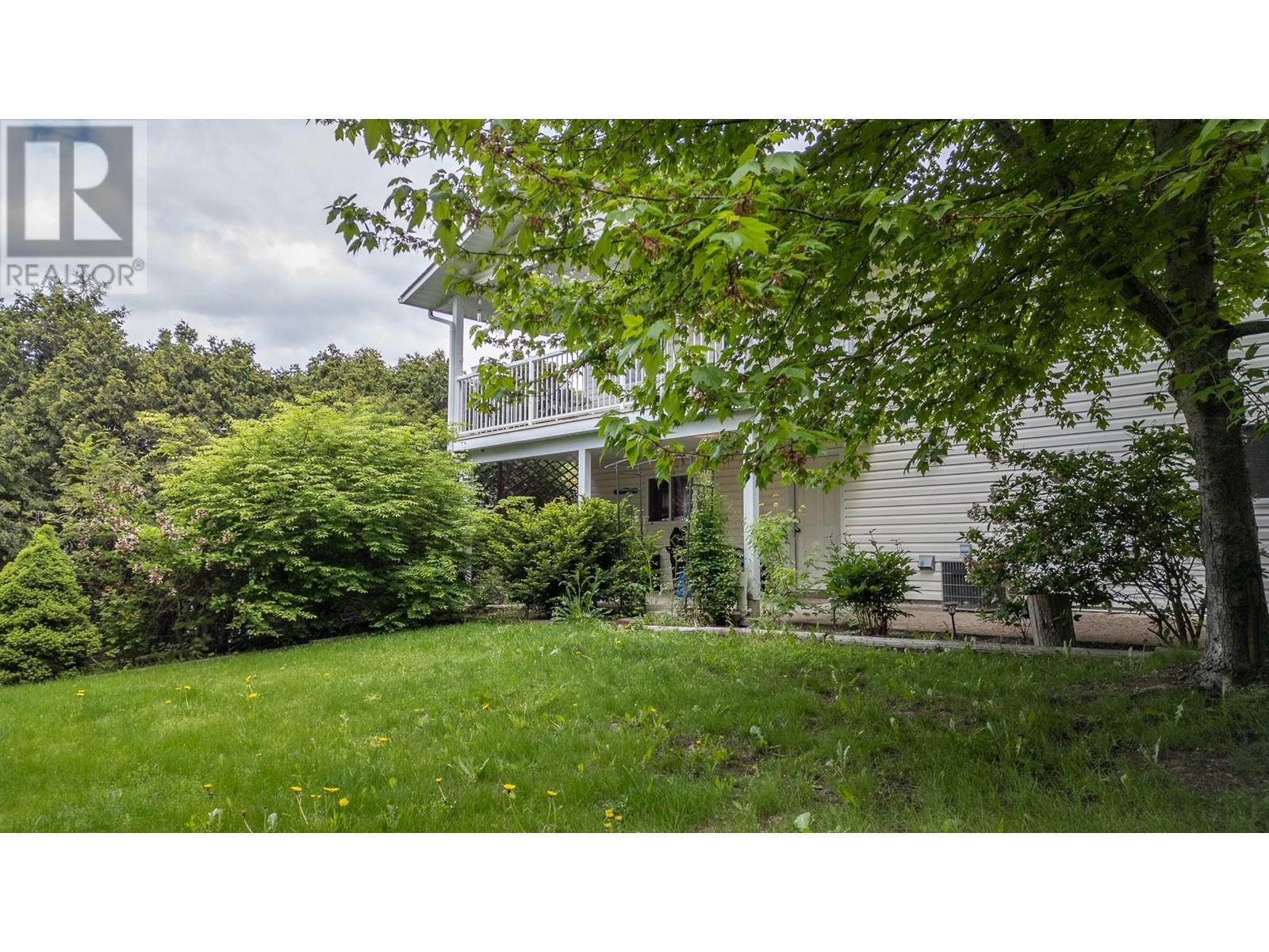 1605 Scott Street, Creston, British Columbia  V0B 1G5 - Photo 4 - 10347847