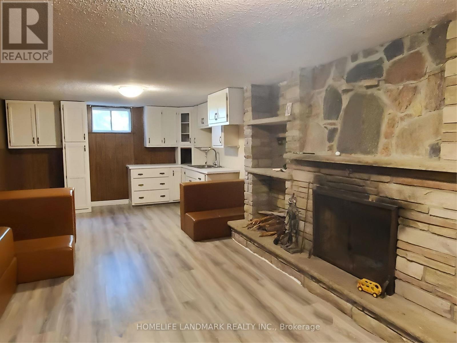 5146 19th Avenue, Markham, Ontario  L6C 1M4 - Photo 8 - N12153966