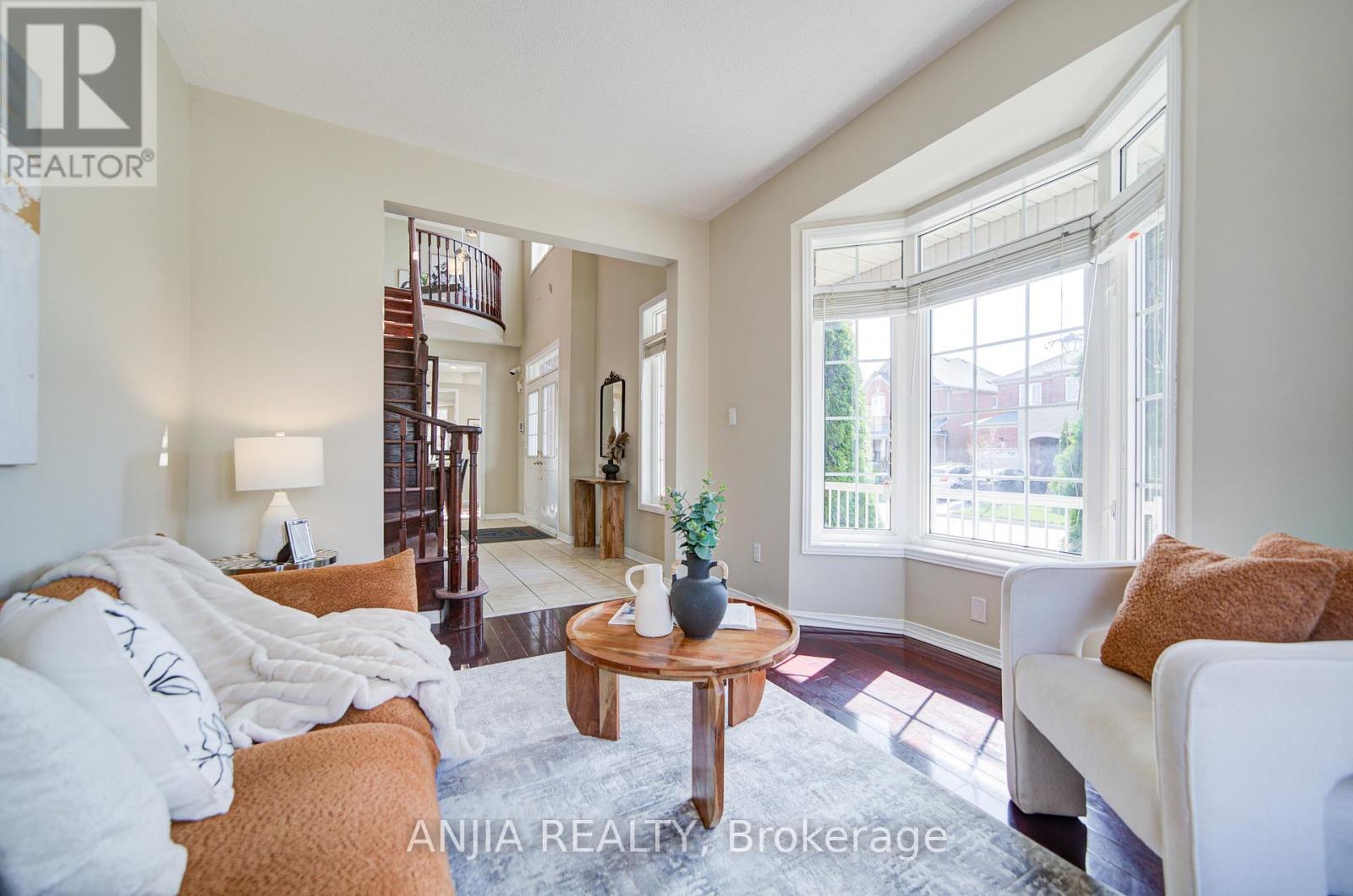 1 Outlook Terrace Drive, Markham (Greensborough), Ontario  L6E 1K1 - Photo 10 - N12154084