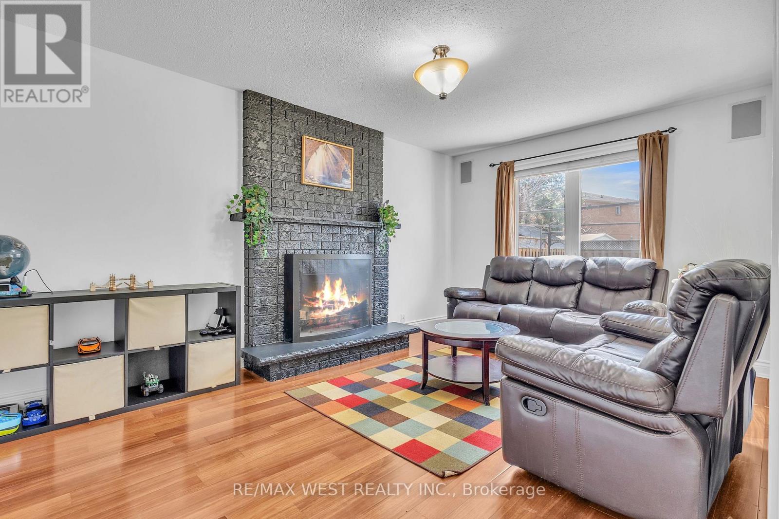 92 Ridgefield Crescent, Vaughan (Maple), Ontario  L6A 1J8 - Photo 10 - N12154089