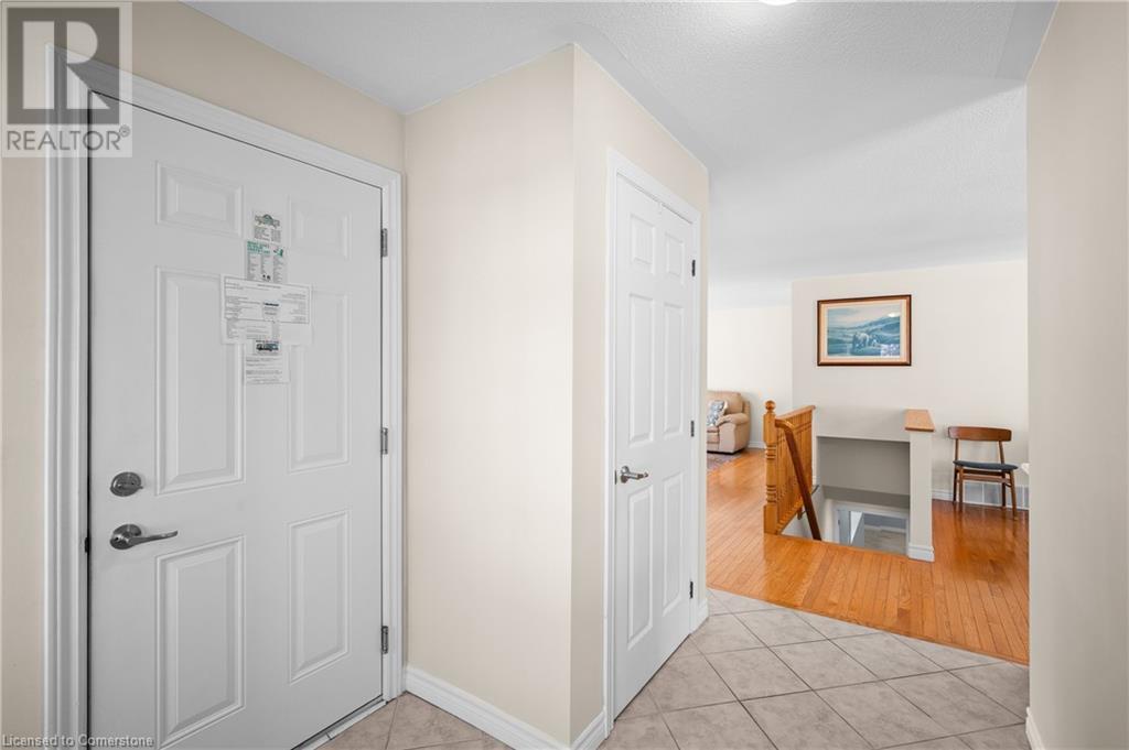 193 Glenariff Drive, Hamilton, Ontario  L8B 1A5 - Photo 5 - 40729512