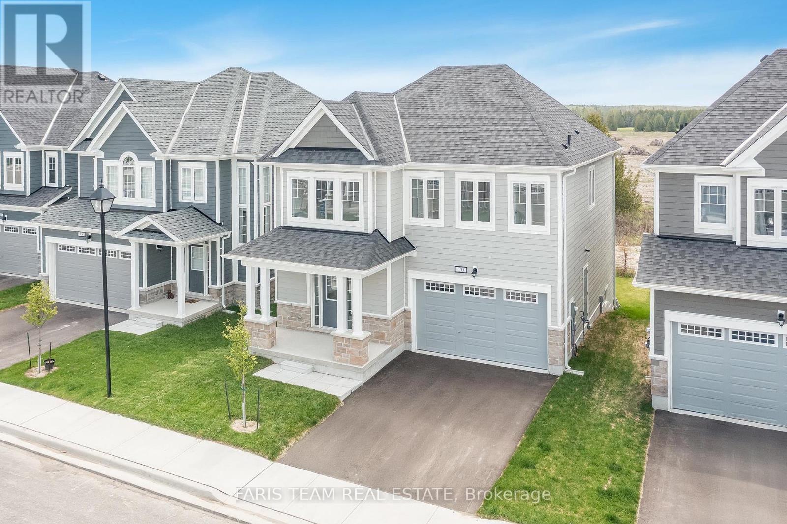 20 Shapira Avenue, Wasaga Beach, Ontario  L9Z 0K3 - Photo 1 - S12153935