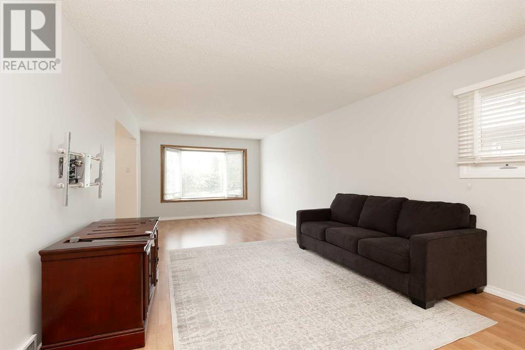 627 25 Street N, Lethbridge, Alberta  T1H 3V7 - Photo 4 - A2221736