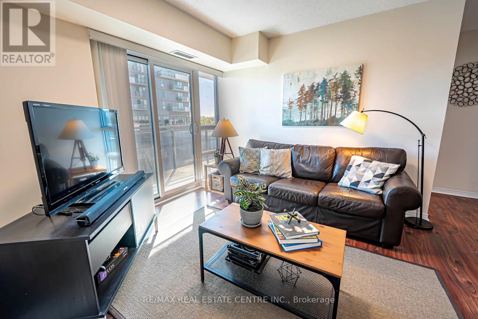 505 - 215 Queen Street E, Brampton, Ontario  L6W 0A9 - Photo 11 - W12153929