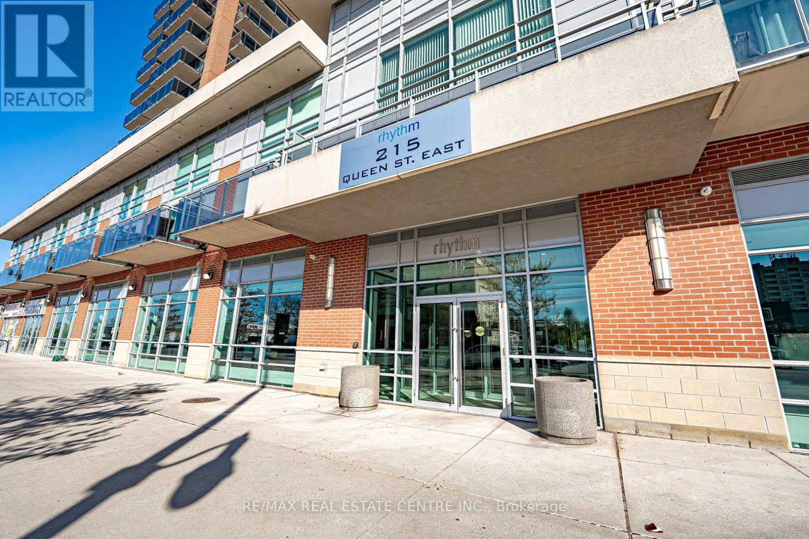 Property at 505 - 215 QUEEN STREET E image 4
