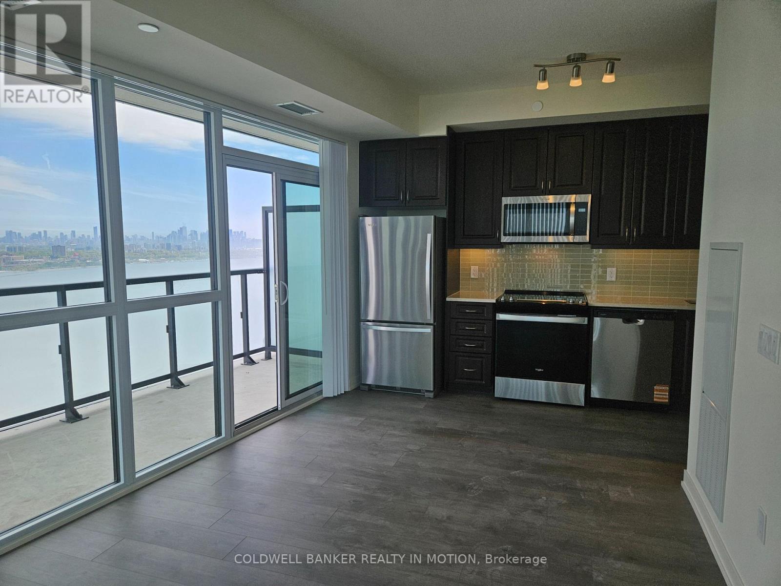 3911 - 38 Annie Craig Dr Drive, Toronto, Ontario  M8V 0G9 - Photo 7 - W12154017
