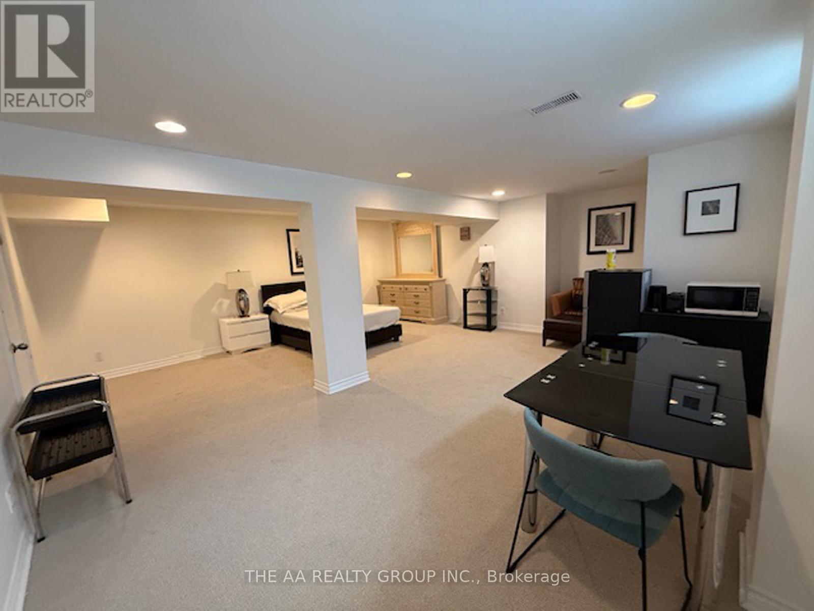 Bsmt - 1502 Thetford Court, Mississauga, Ontario  L5J 3N5 - Photo 3 - W12154020