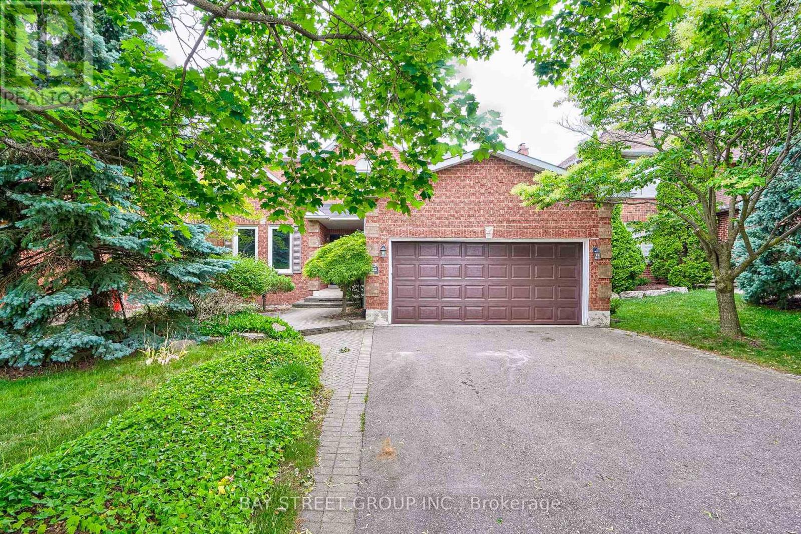 1122 LAMBTON DRIVE, Oakville, Ontario