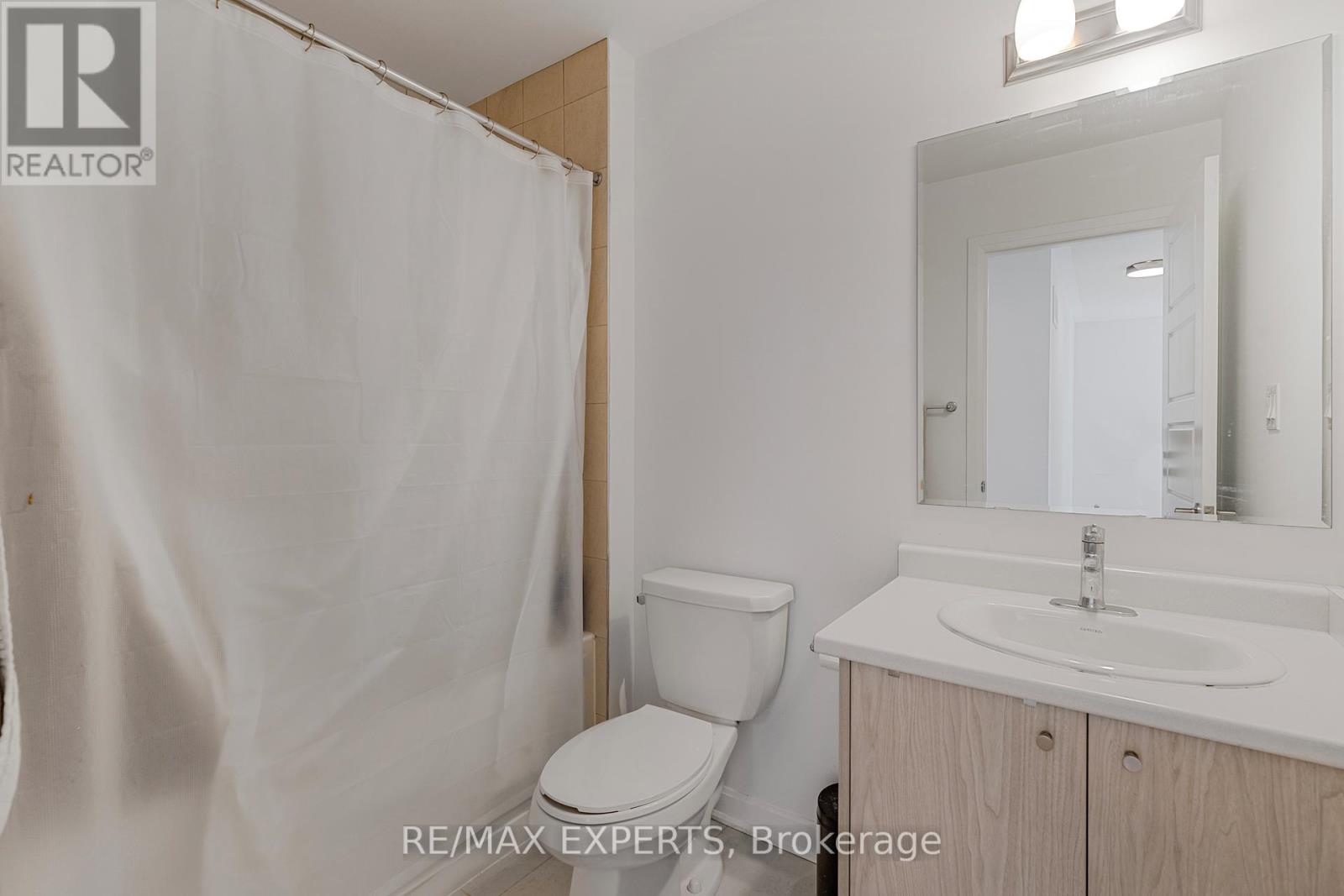 397 Gordon Krantz Avenue, Milton (Mi Rural Milton), Ontario  L9E 1W1 - Photo 25 - W12154059