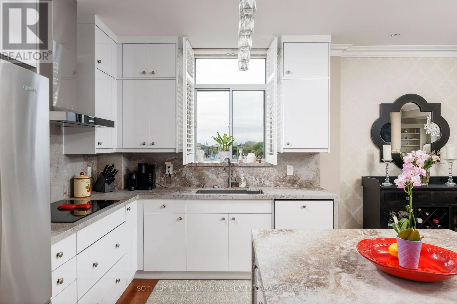 601 - 935 Royal York Road, Toronto (Stonegate-Queensway), Ontario  M8Y 4H1 - Photo 16 - W12154096