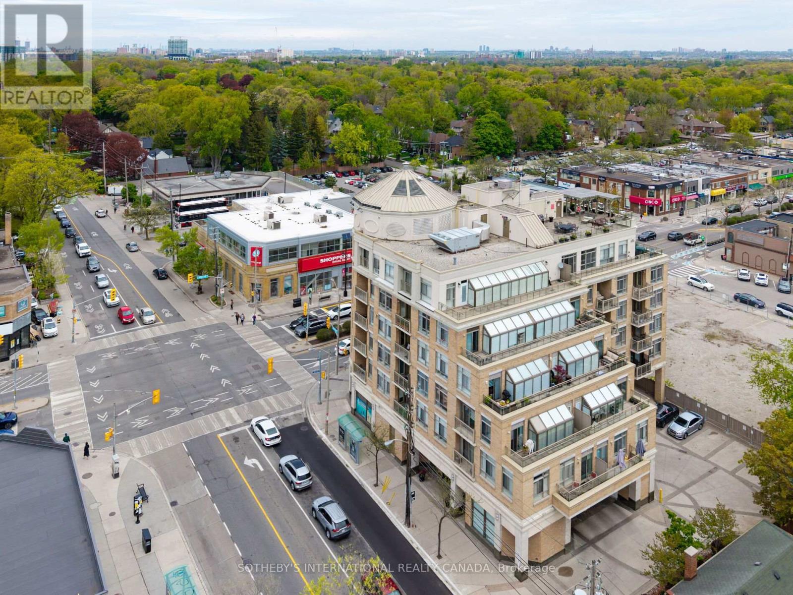 601 - 935 Royal York Road, Toronto, Ontario  M8Y 4H1 - Photo 3 - W12154096