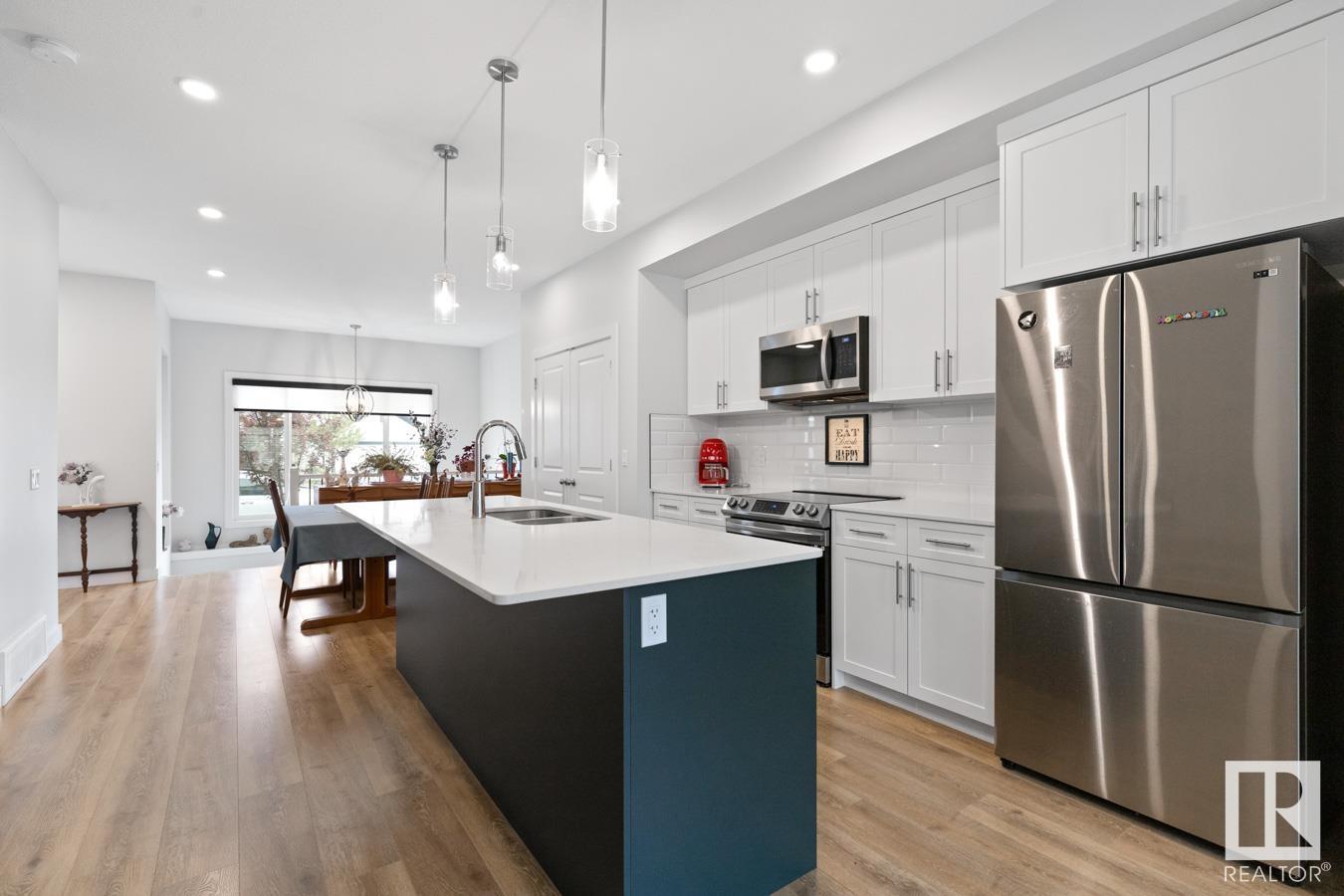 19330 26A AV NW, Edmonton, Alberta