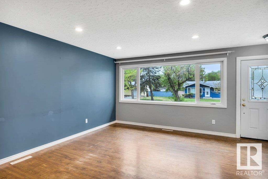 1 Greenview Cr, St. Albert, Alberta  T8N 0S9 - Photo 8 - E4436908