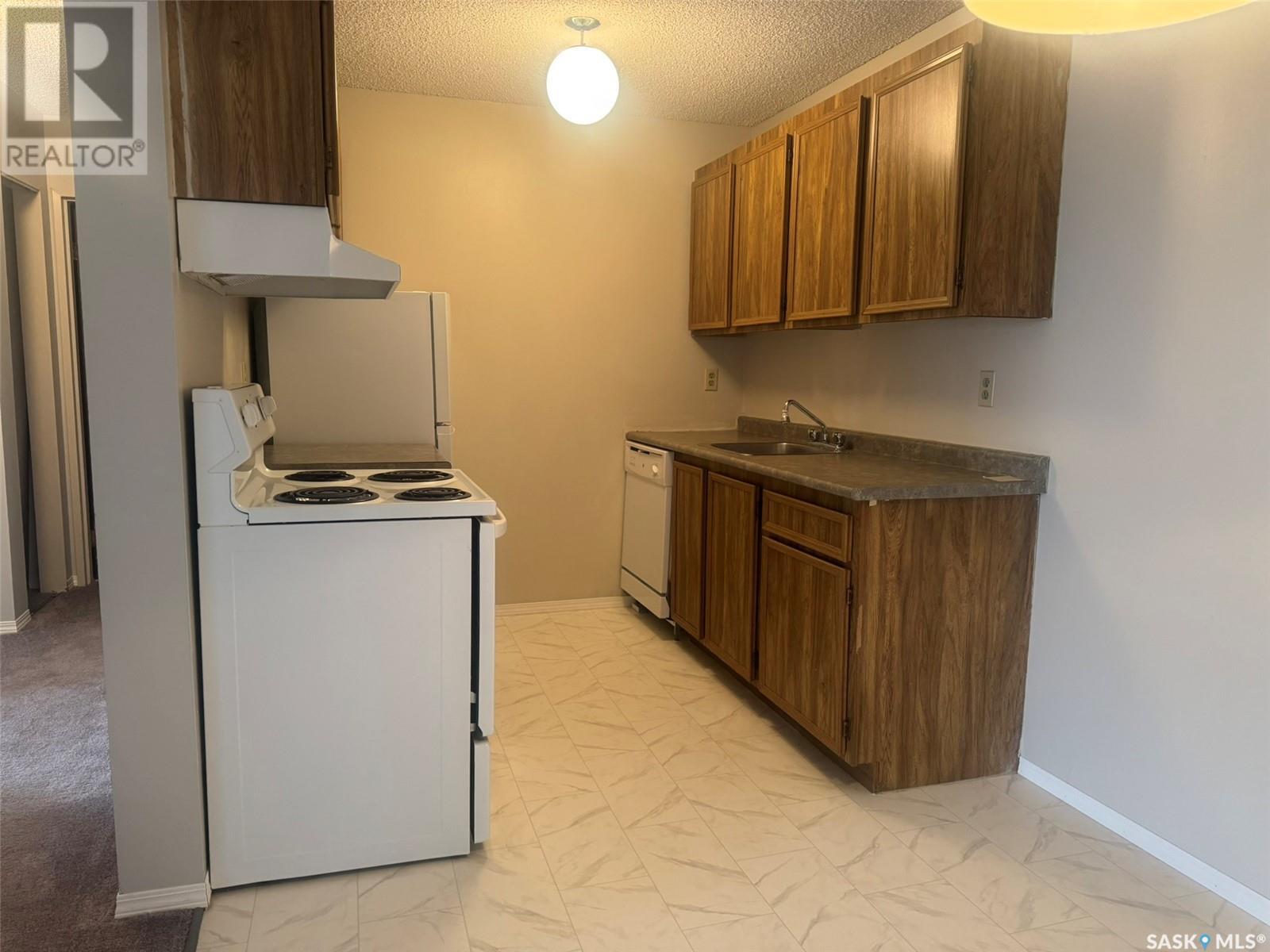 305 1808 Eaglesham Avenue, Weyburn, Saskatchewan  S4H 3A8 - Photo 5 - SK006128