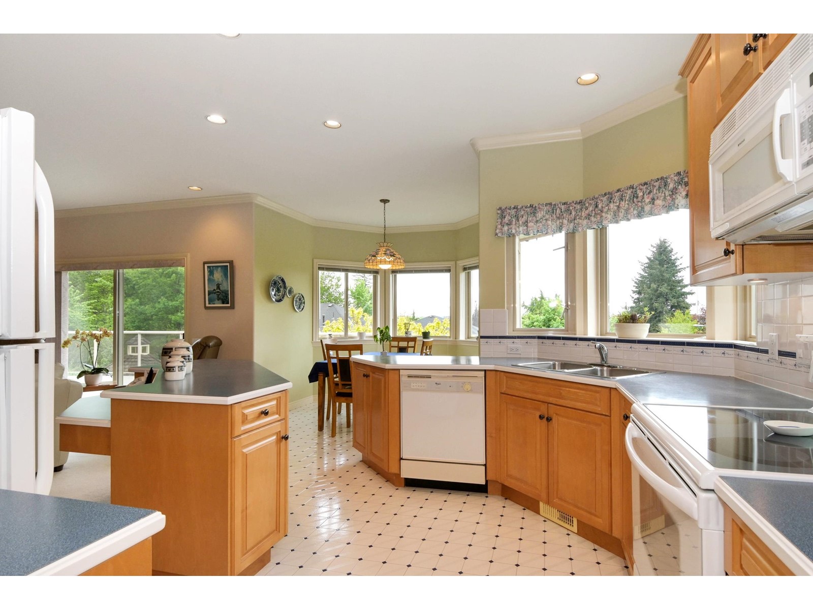 18618 54a Avenue, Surrey, British Columbia  V3S 8L5 - Photo 15 - R3000938