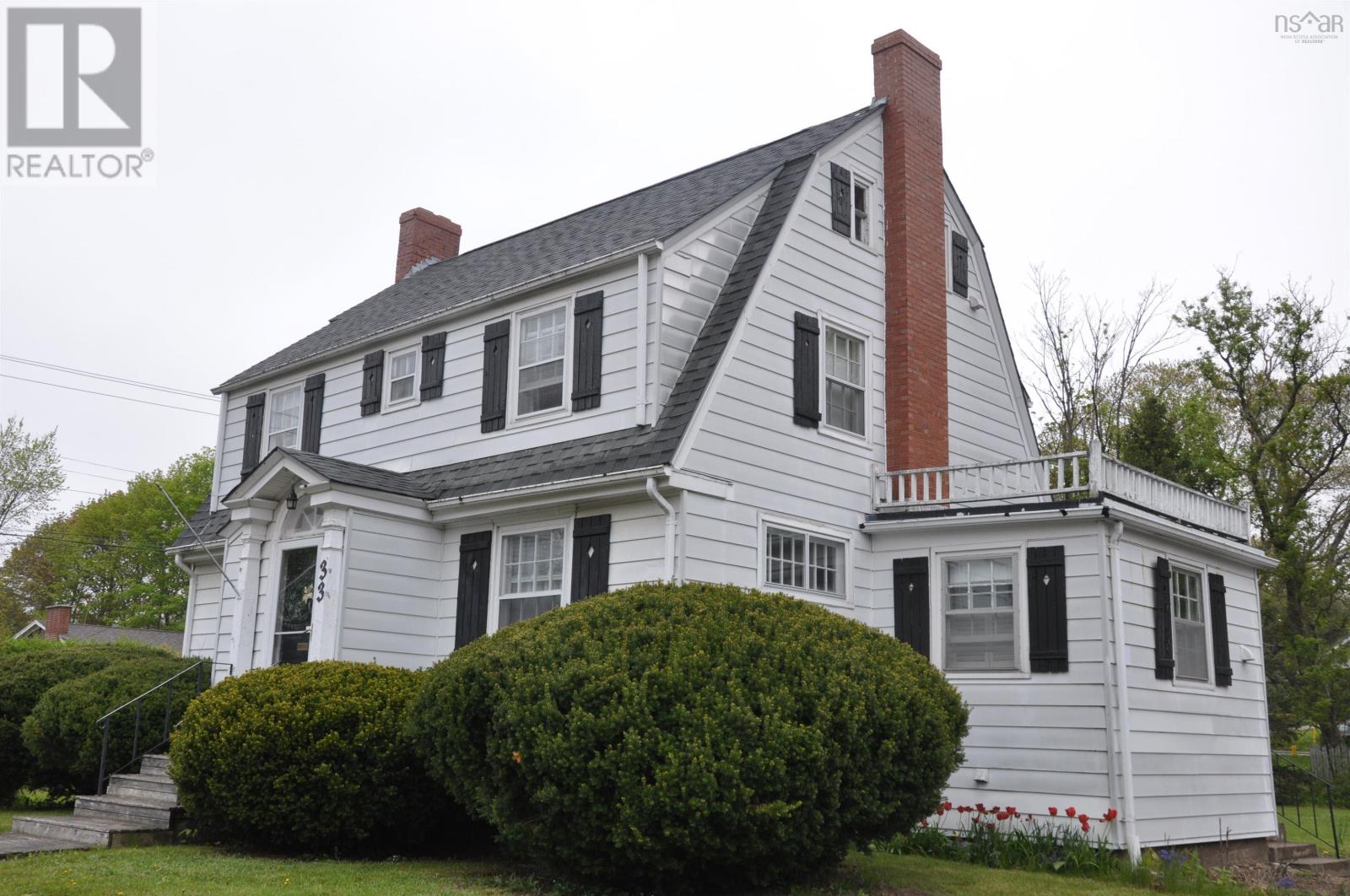 Property at 33 Caldwell Street N image 1