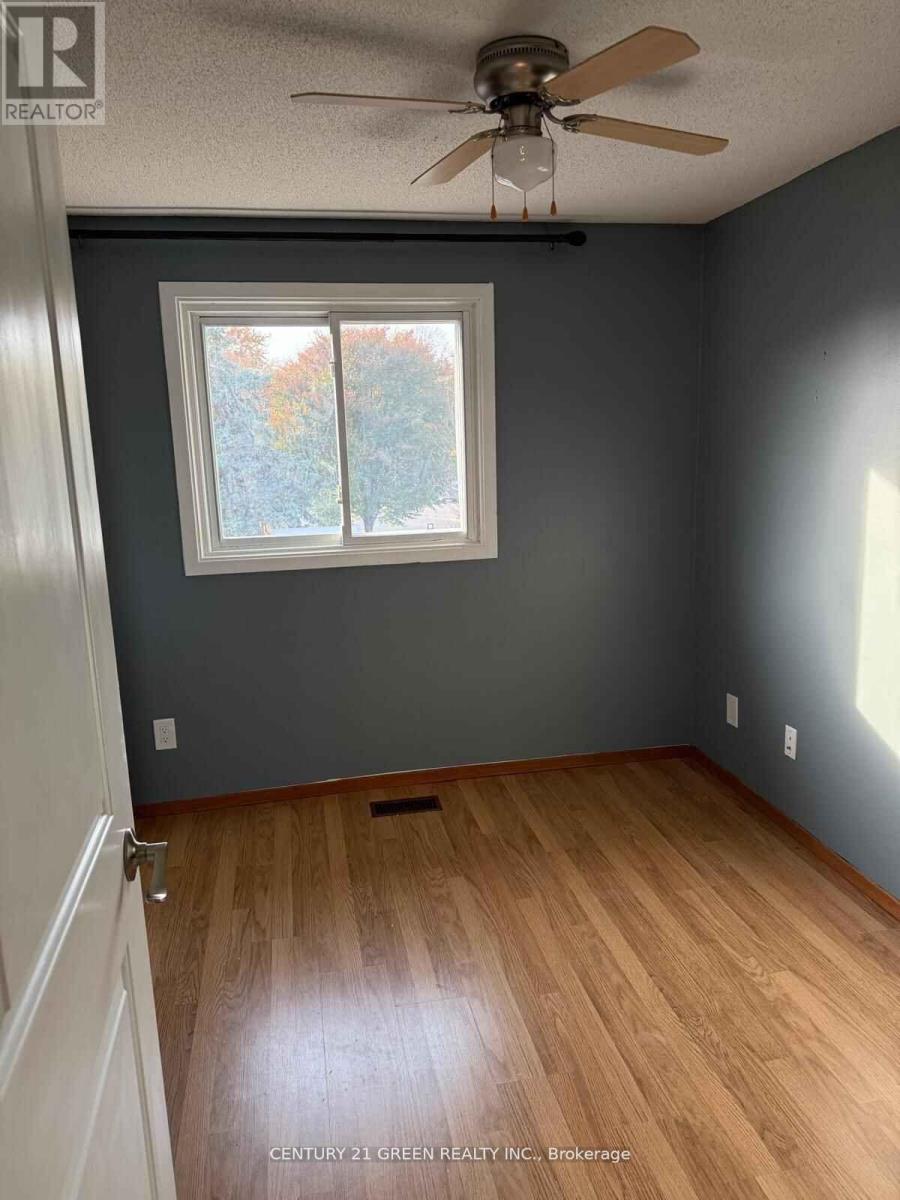 Property at 720 HILLARY STREET image 3